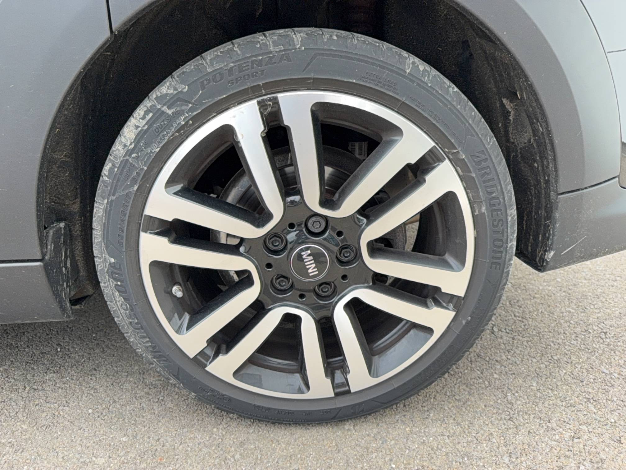 Vente en ligne Mini Hatch Hatch 5 Portes Cooper S 178 ch DKG7 au prix de 22 990 €