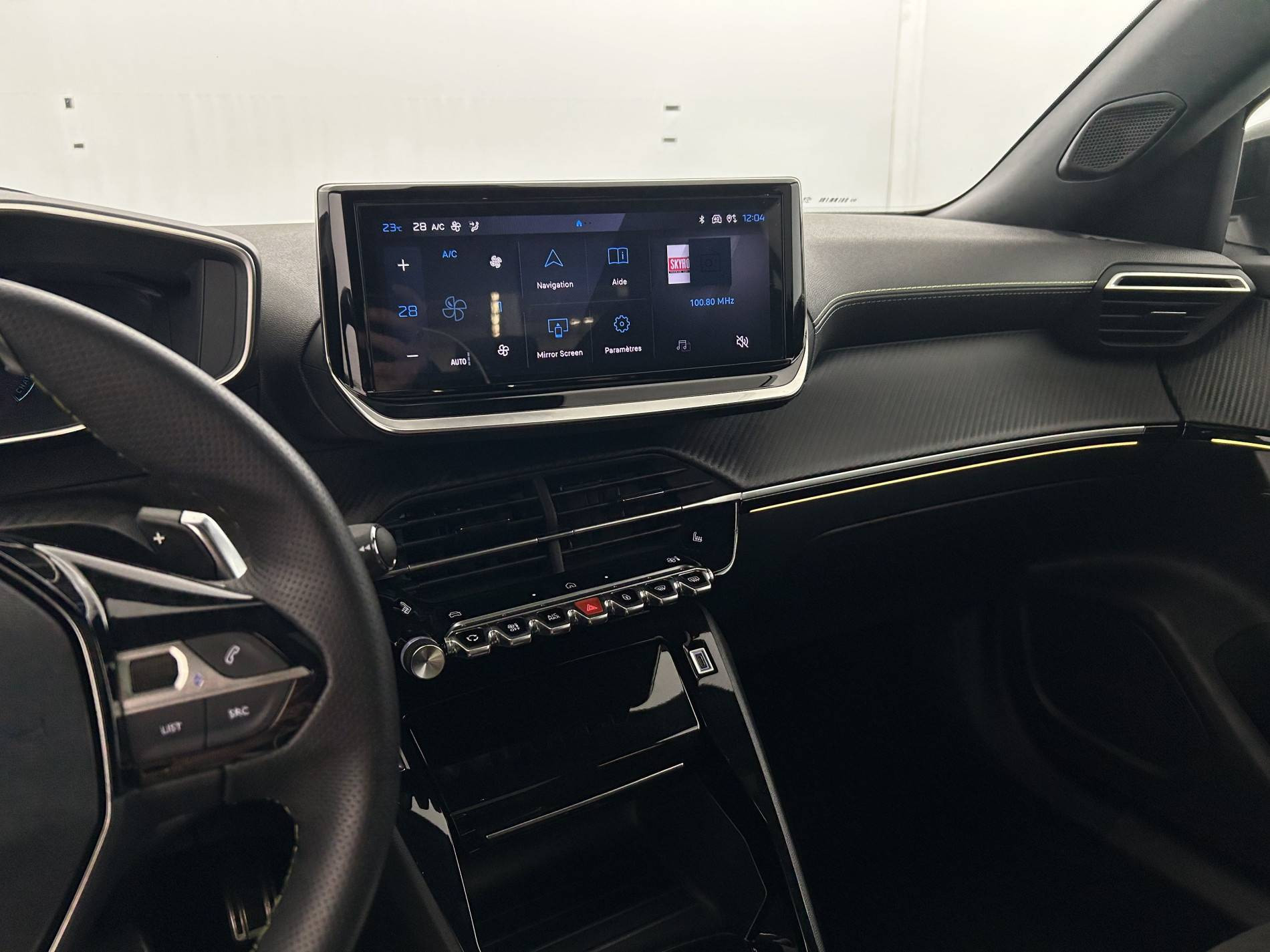 Vente en ligne Peugeot 2008  Hybrid 136 e-DCS6 au prix de 25 999 €