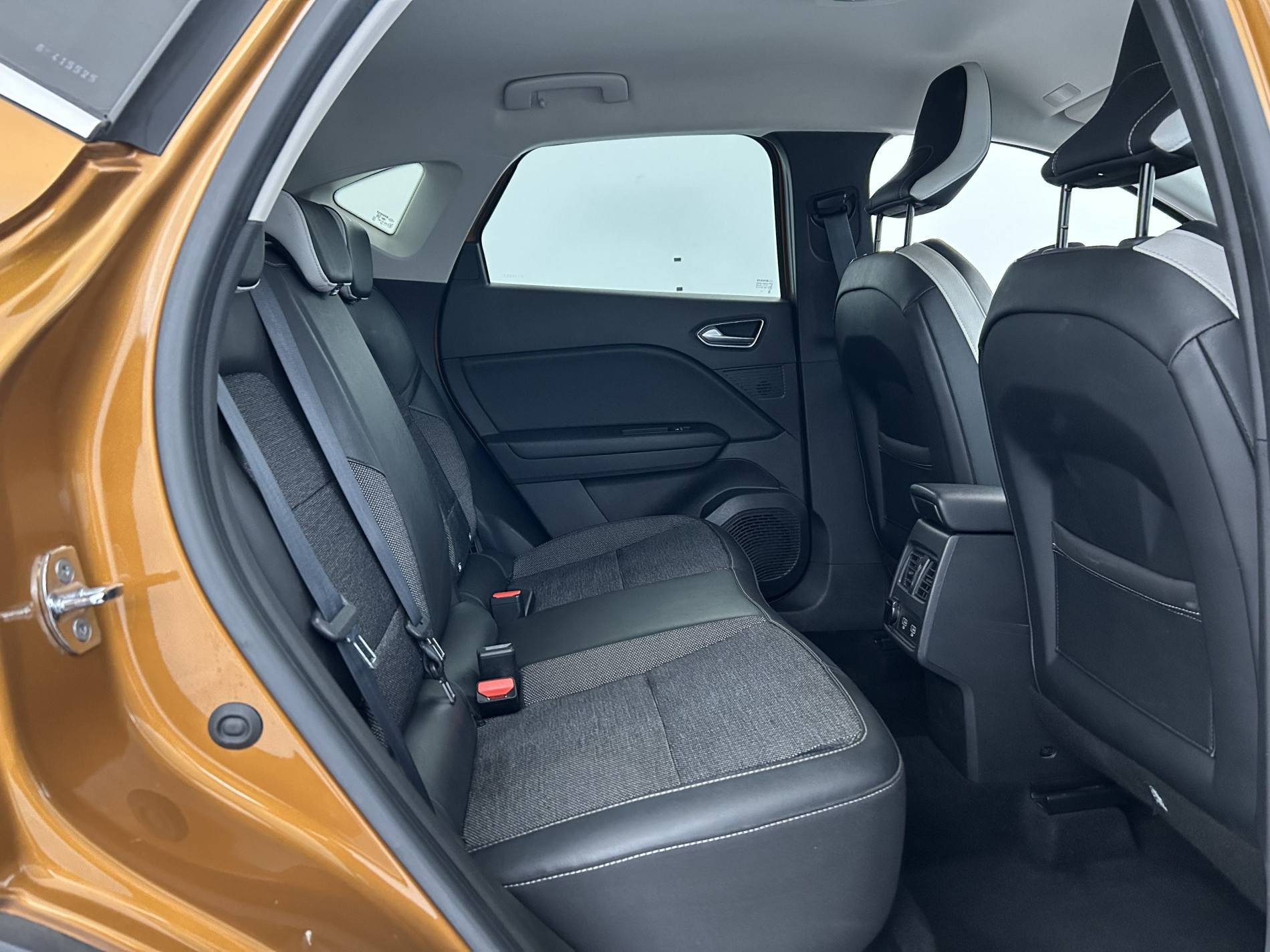 Vente en ligne Renault Captur  Blue dCi 95 au prix de 12 990 €