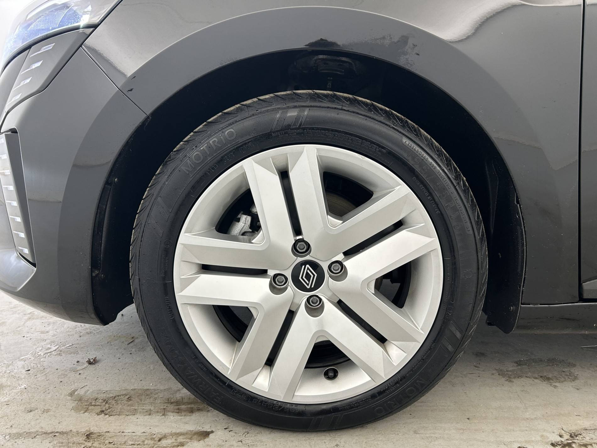 Vente en ligne Renault Clio 5 Clio E-Tech full hybrid 145 ch GSR2 au prix de 19 690 €