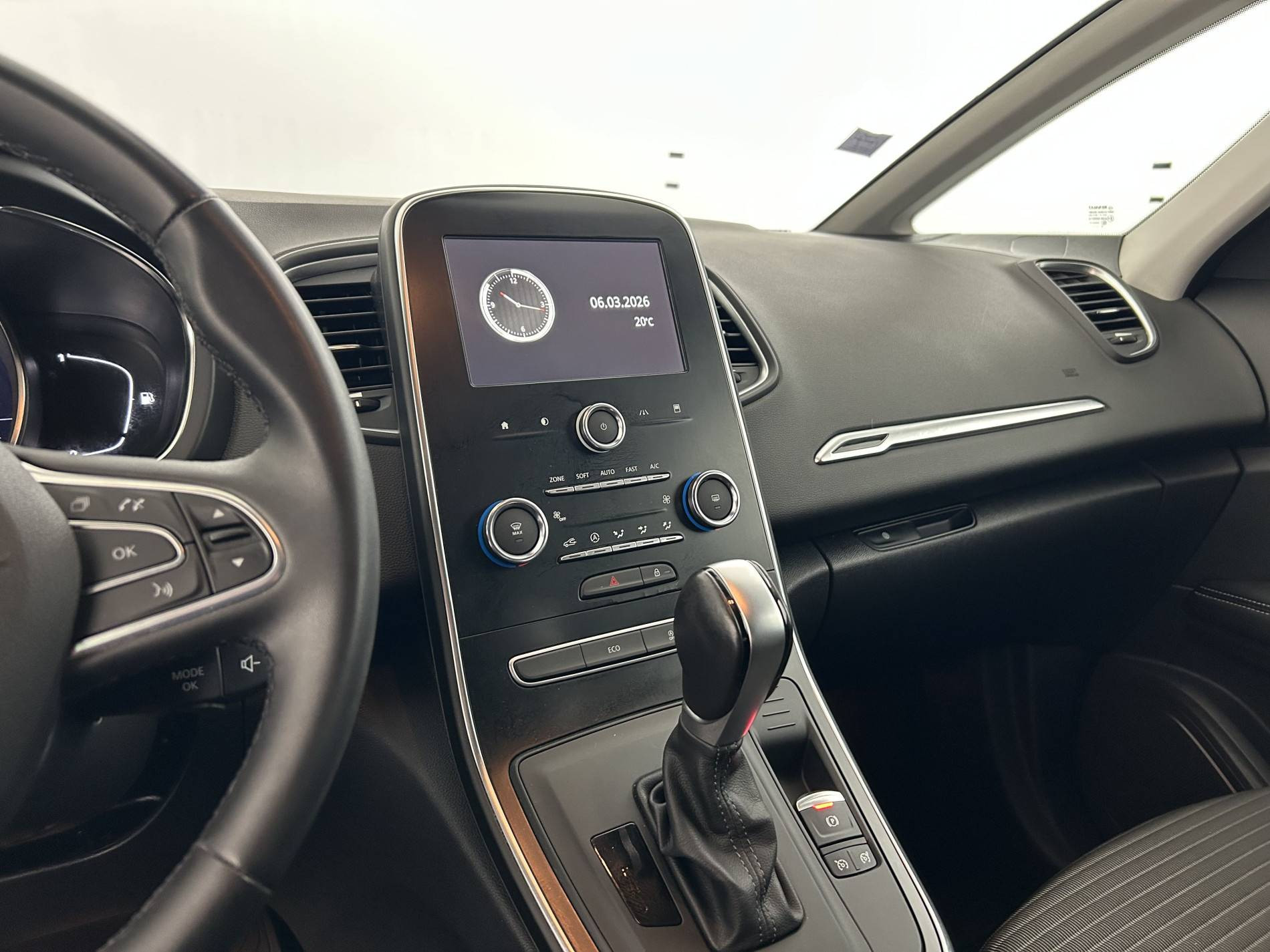 Vente en ligne Renault Scenic 4 Scenic Blue dCi 120 EDC - 21 au prix de 16 480 €