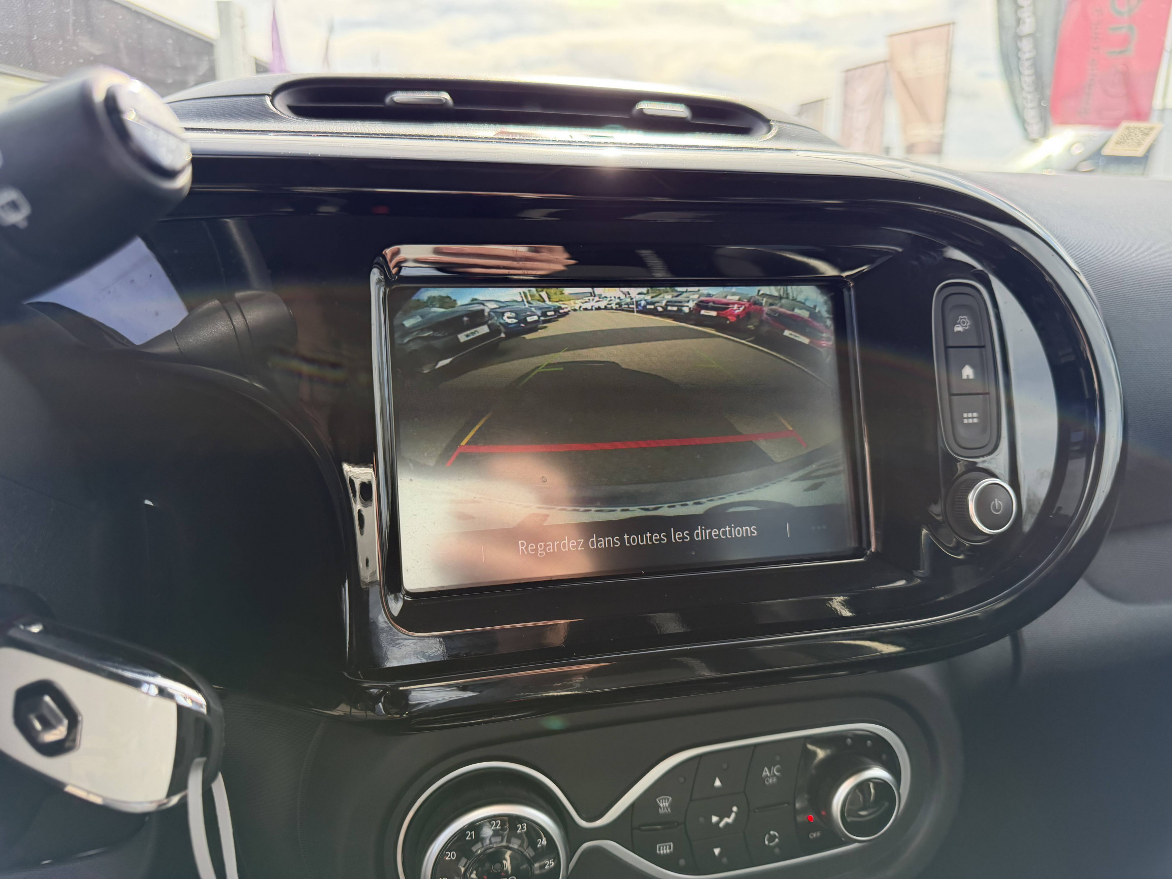 Vente en ligne Renault Twingo Electrique Twingo III E-Tech au prix de 11 990 €