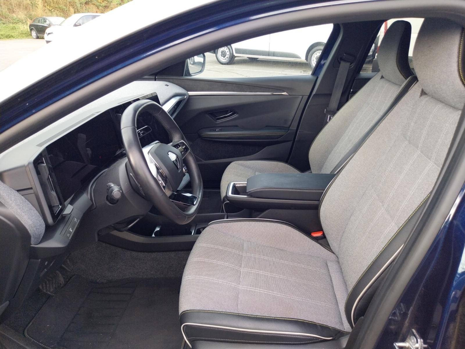 Vente en ligne Renault Megane E-Tech  EV60 220 ch super charge au prix de 23 990 €