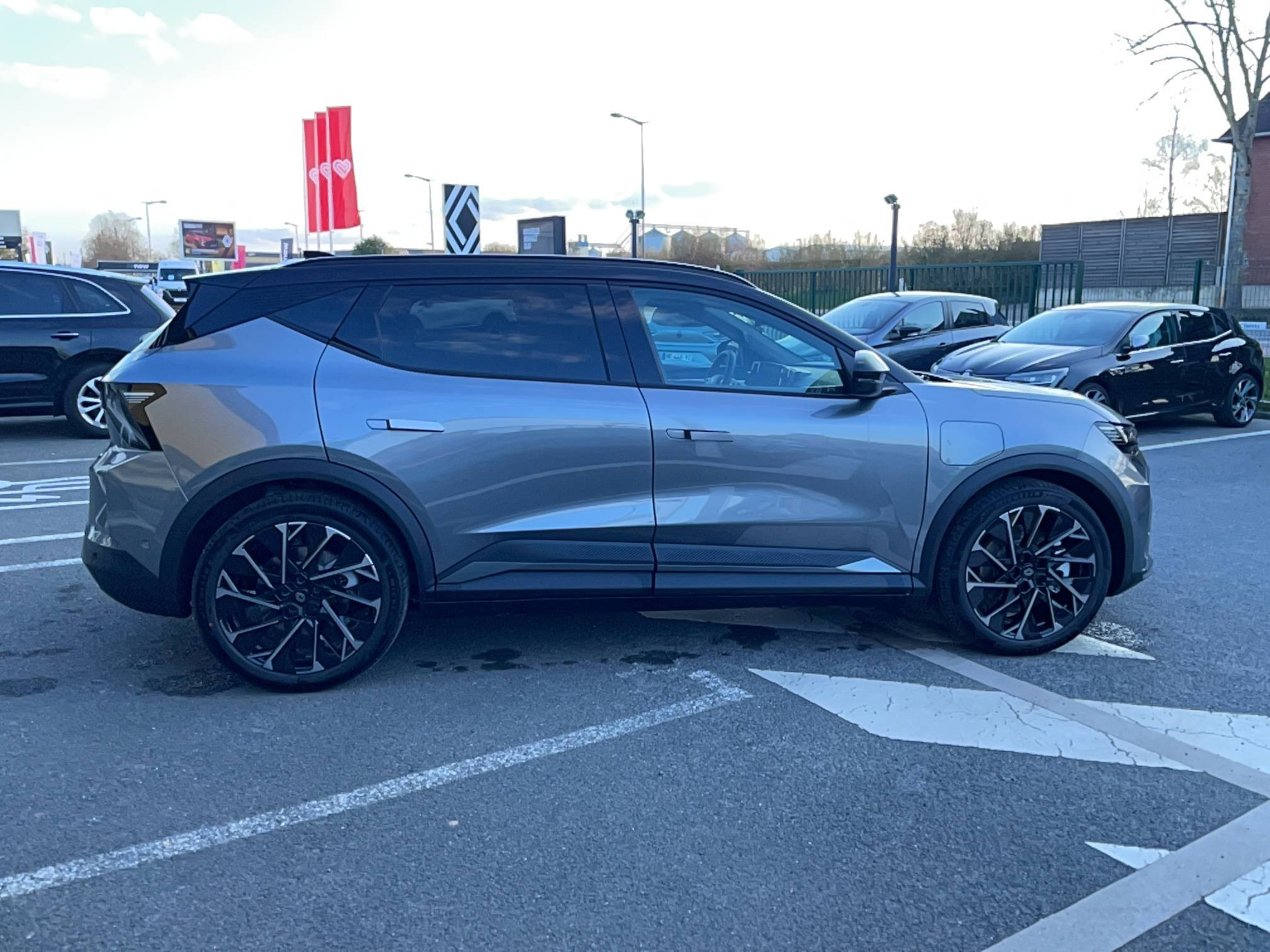 Vente en ligne Renault Scenic E-Tech  220 ch grande autonomie au prix de 44 990 €