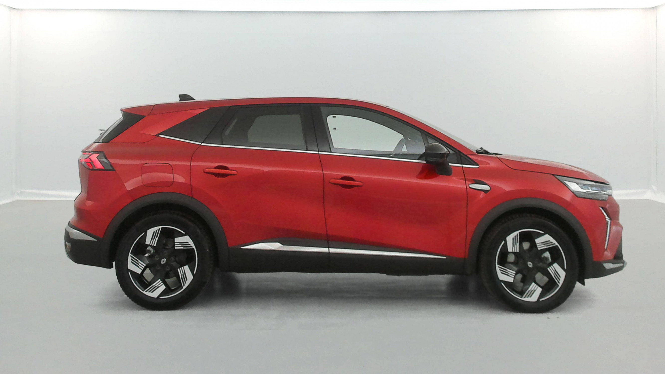 Vente en ligne Renault Symbioz  E-Tech full hybrid 145 au prix de 27 691 €
