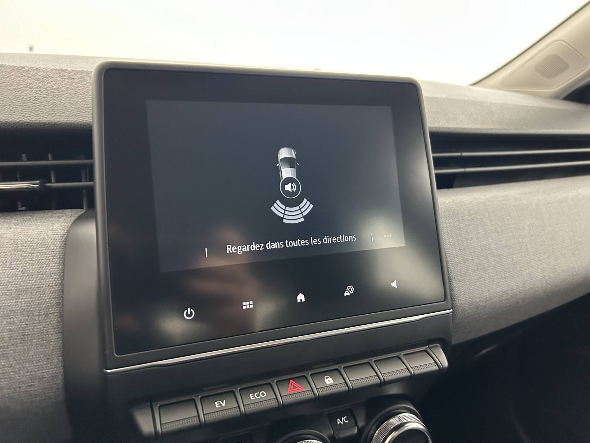 Vente en ligne Renault Clio 5 Clio E-Tech full hybrid 145 ch GSR2 au prix de 19 980 €