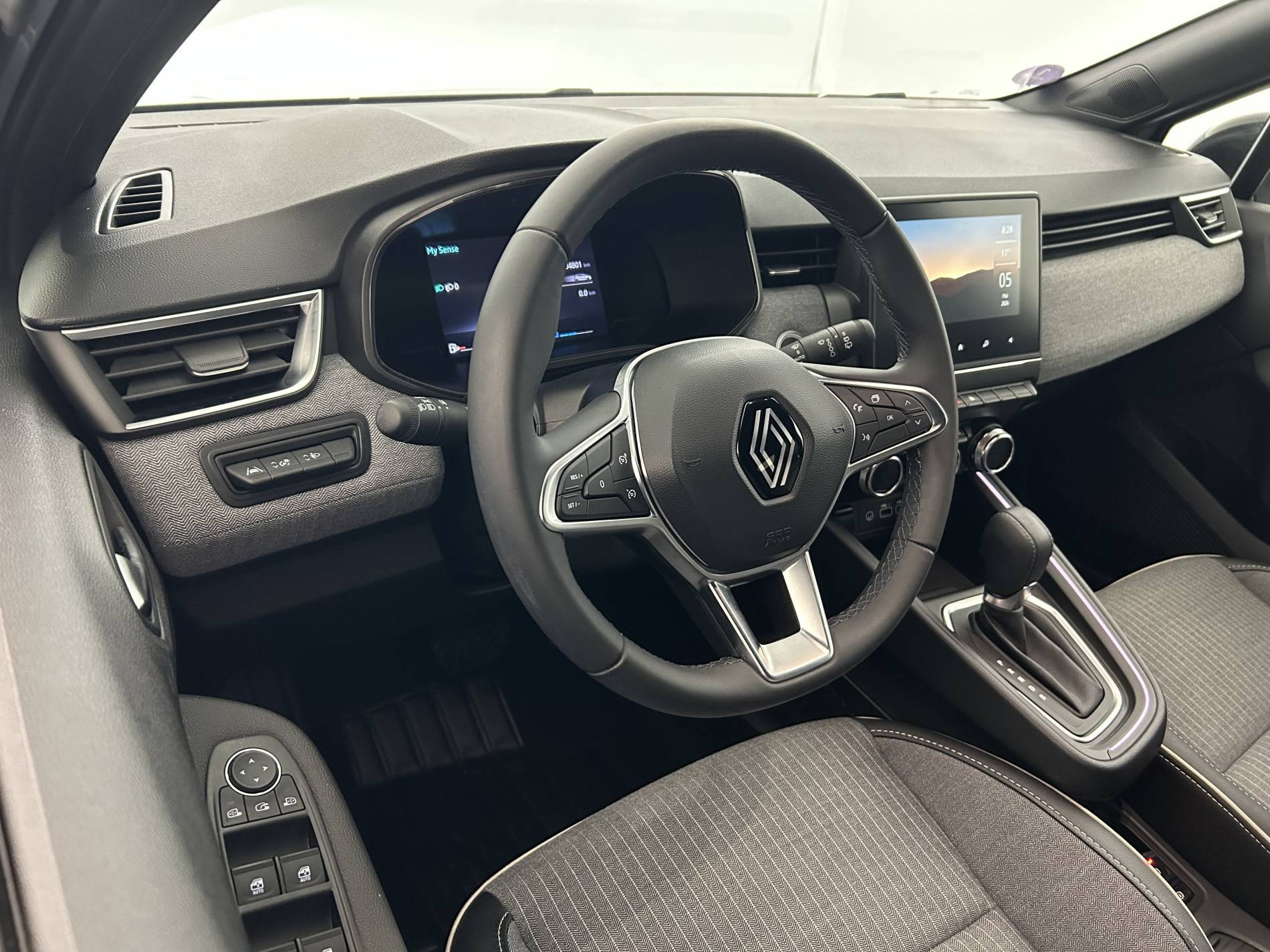Vente en ligne Renault Clio 5 Clio E-Tech full hybrid 145 au prix de 18 700 €