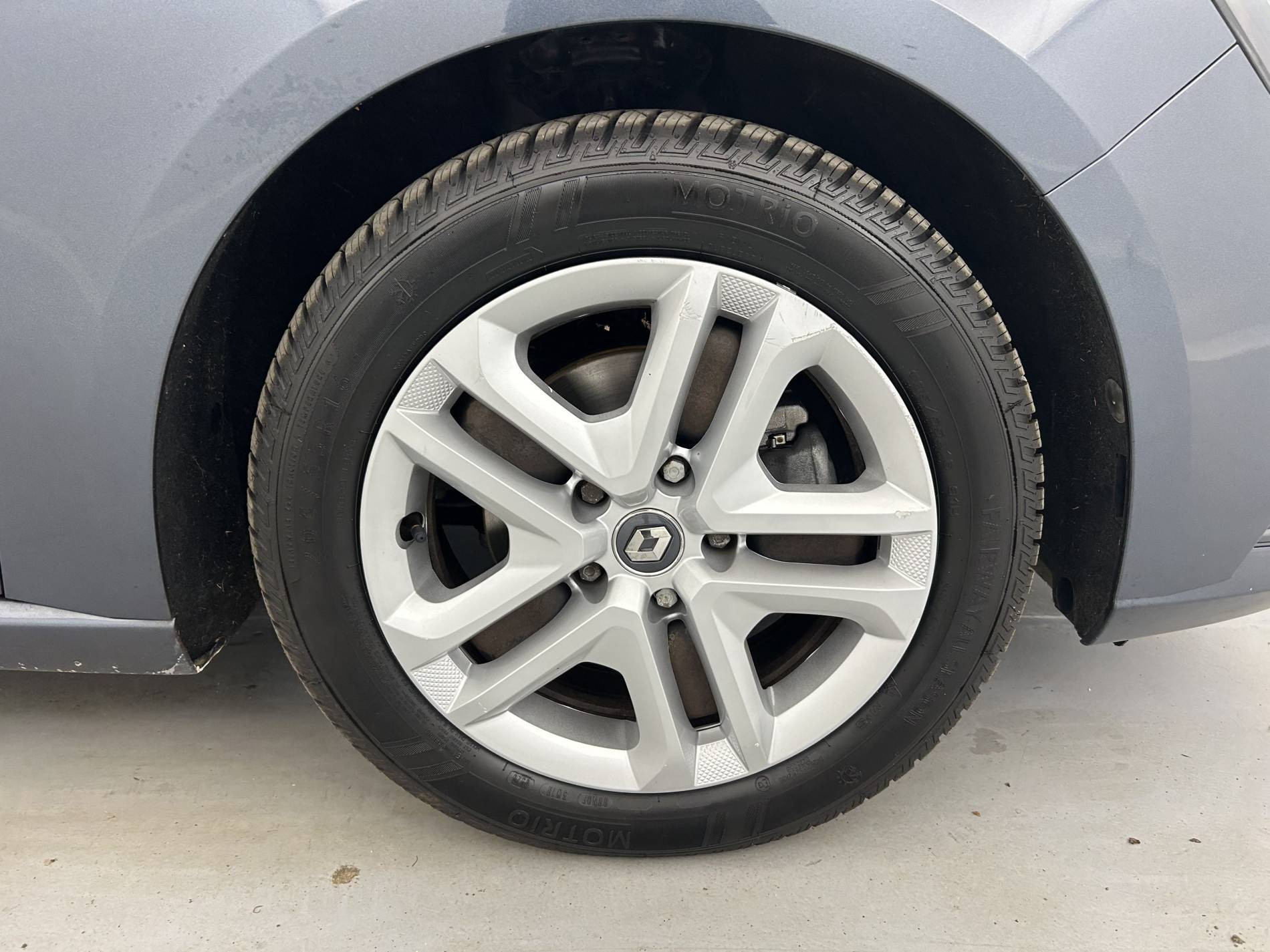 Vente en ligne Renault Megane 4 Mégane IV Berline Blue dCi 115 au prix de 14 990 €