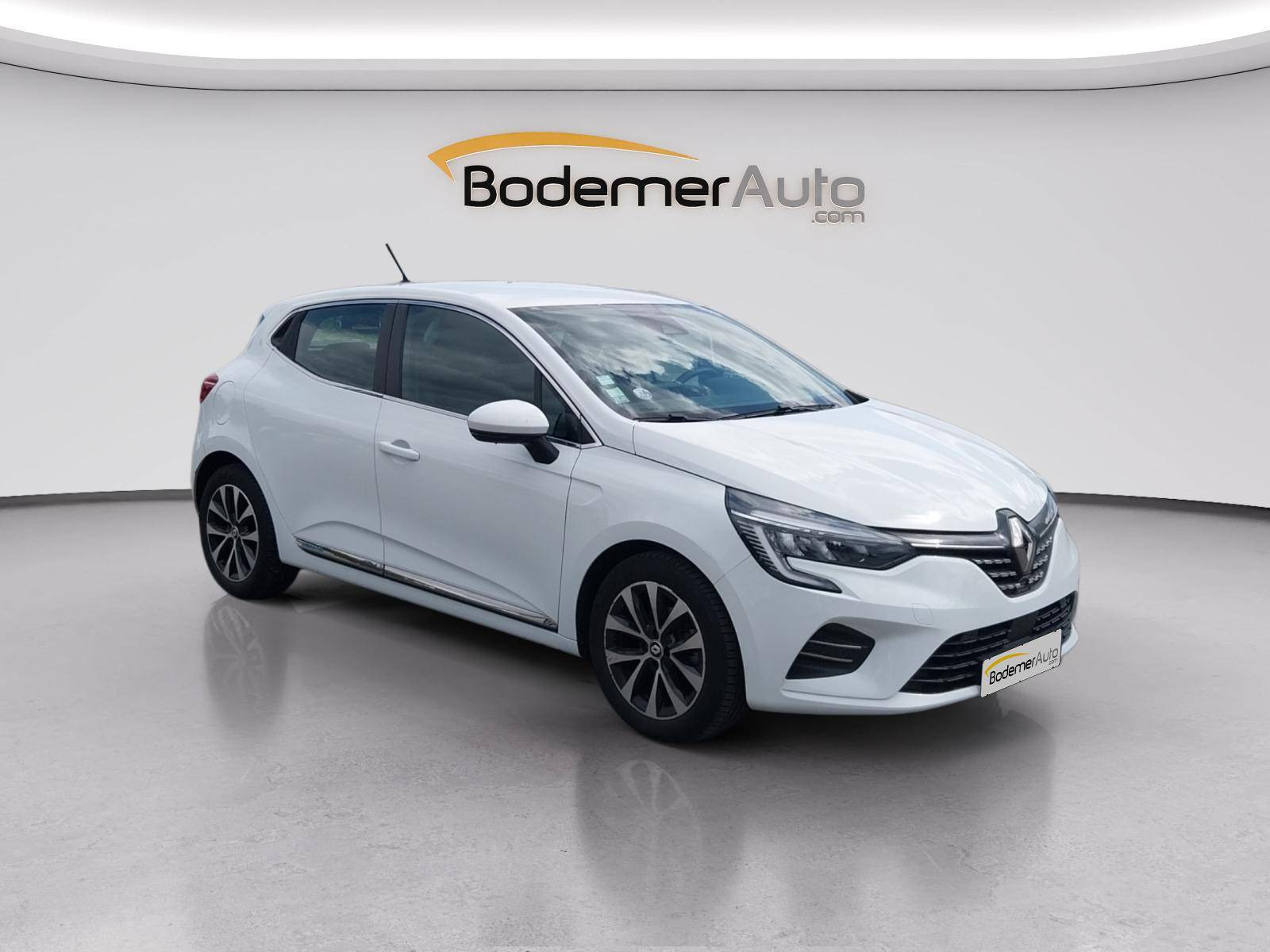 Vente en ligne Renault Clio 5 Clio TCe 90 - 21N au prix de 14 990 €