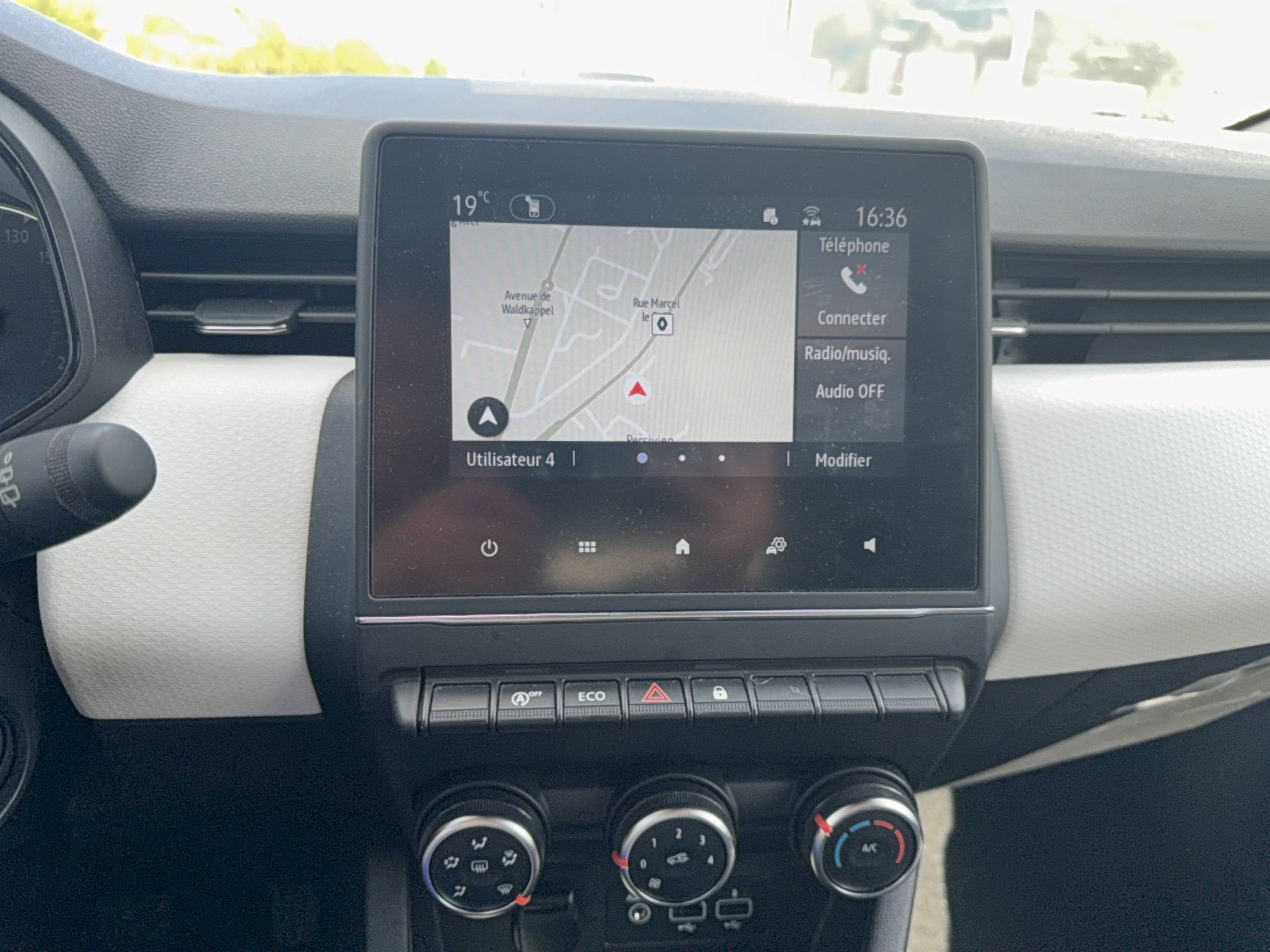 Vente en ligne Renault Clio 5 Clio TCe 90 au prix de 14 990 €