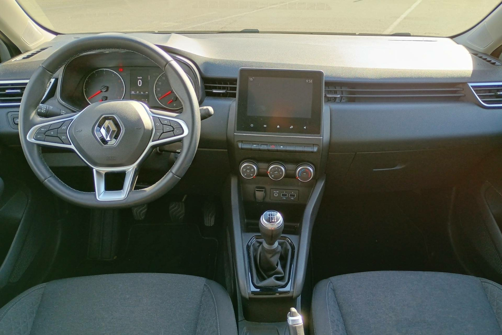Vente en ligne Renault Clio 5 Clio TCe 90 au prix de 13 990 €