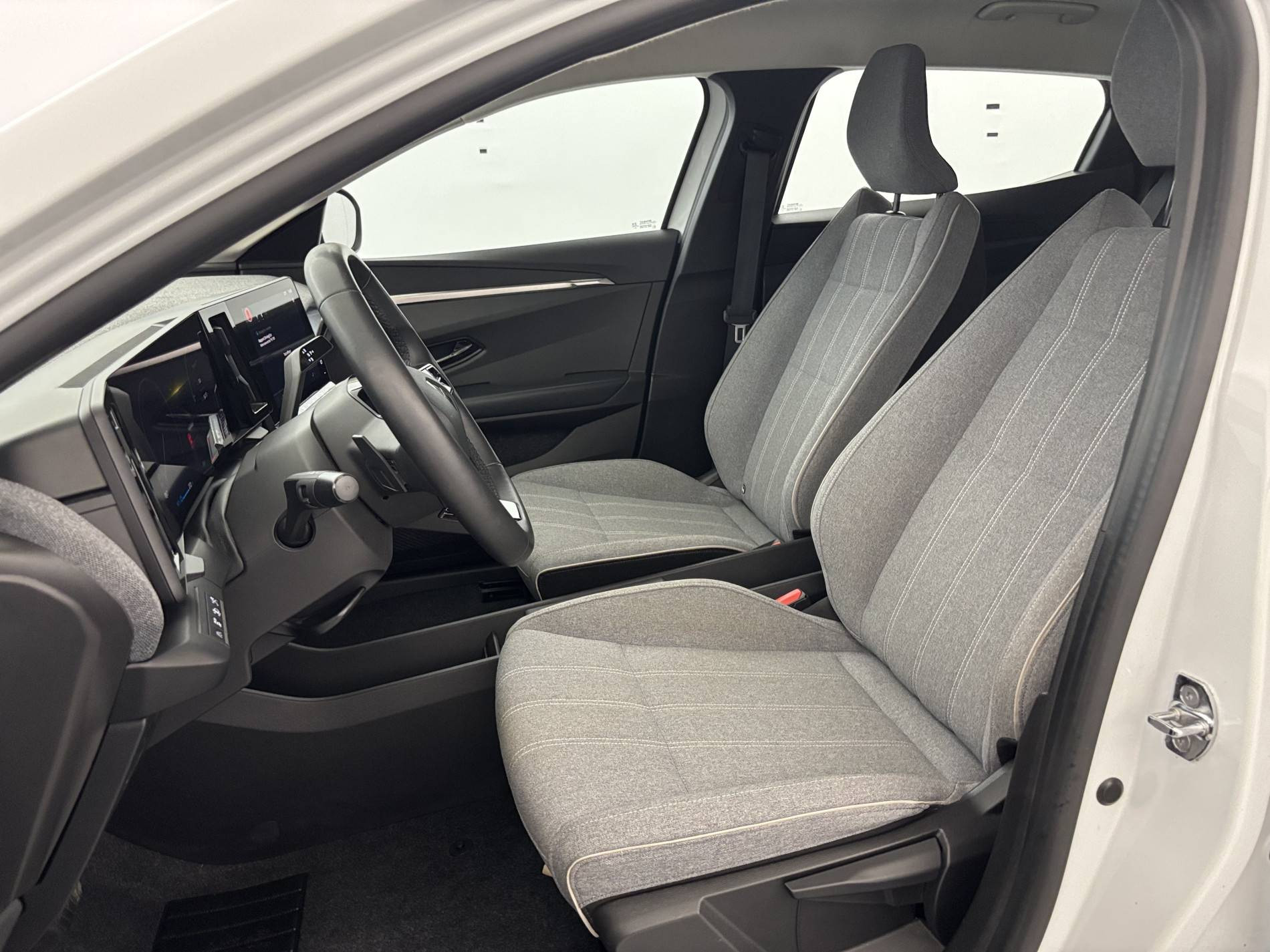 Vente en ligne Renault Megane E-Tech  EV40 130ch standard charge au prix de 17 990 €