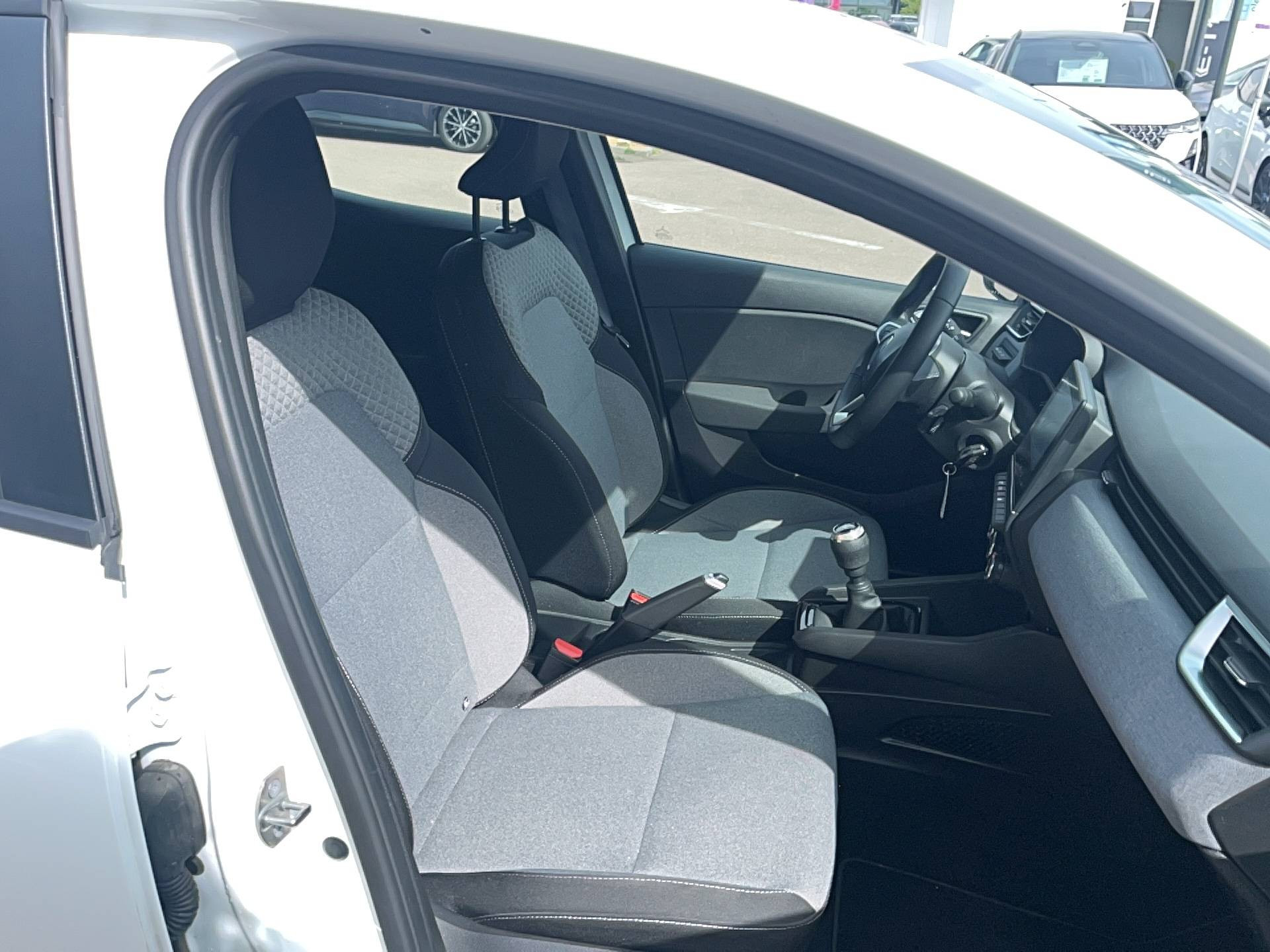 Vente en ligne Renault Clio 5 Clio TCe 90 au prix de 15 790 €
