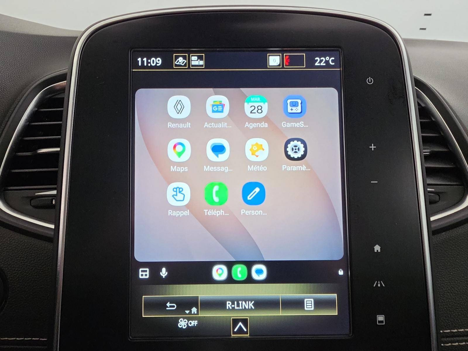 Vente en ligne Renault Grand Scenic 4 Grand Scenic Blue dCi 150 EDC au prix de 16 490 €