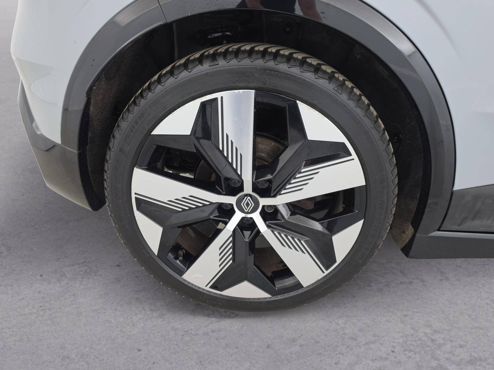 Vente en ligne Renault Megane E-Tech  EV60 220 ch super charge au prix de 24 990 €