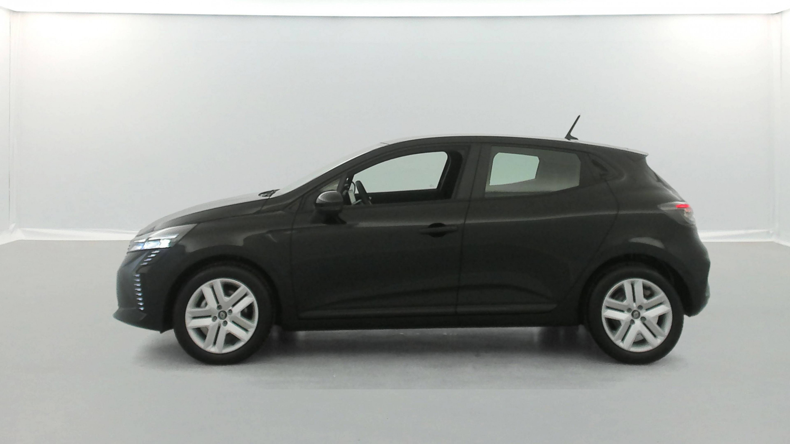 Vente en ligne Renault Clio 5 Clio Blue dCi 100 ch GSR2 au prix de 17 990 €