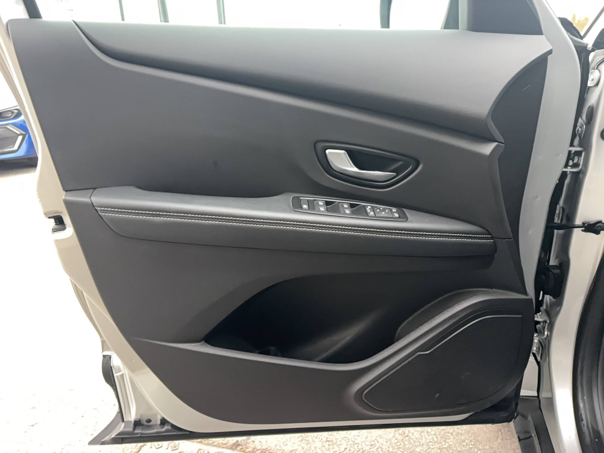 Vente en ligne Renault Grand Scenic 4 Grand Scenic TCe 140 FAP EDC - 21 au prix de 16 690 €