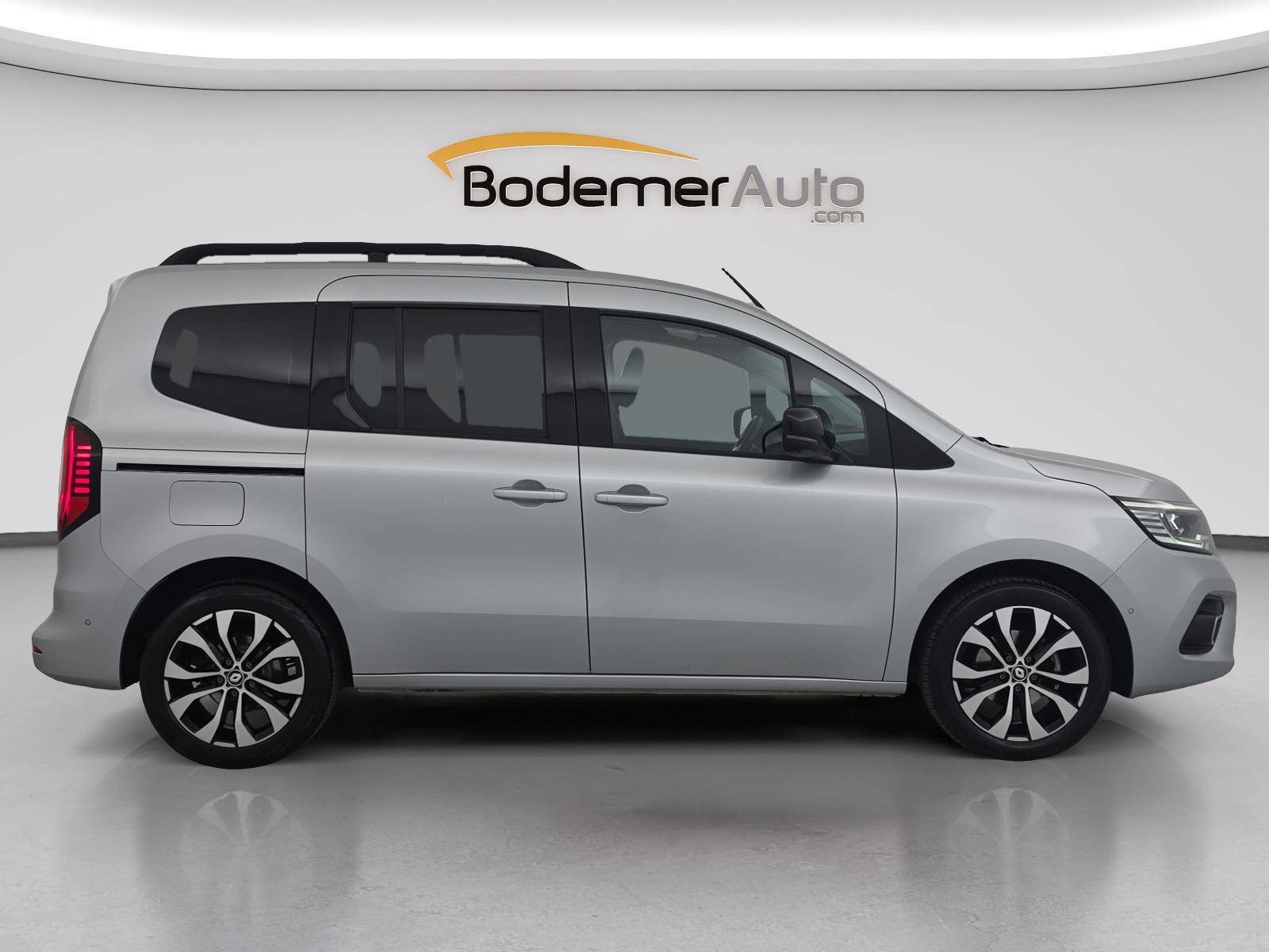 Vente en ligne Renault Kangoo  Blue dCi 115 au prix de 25 890 €