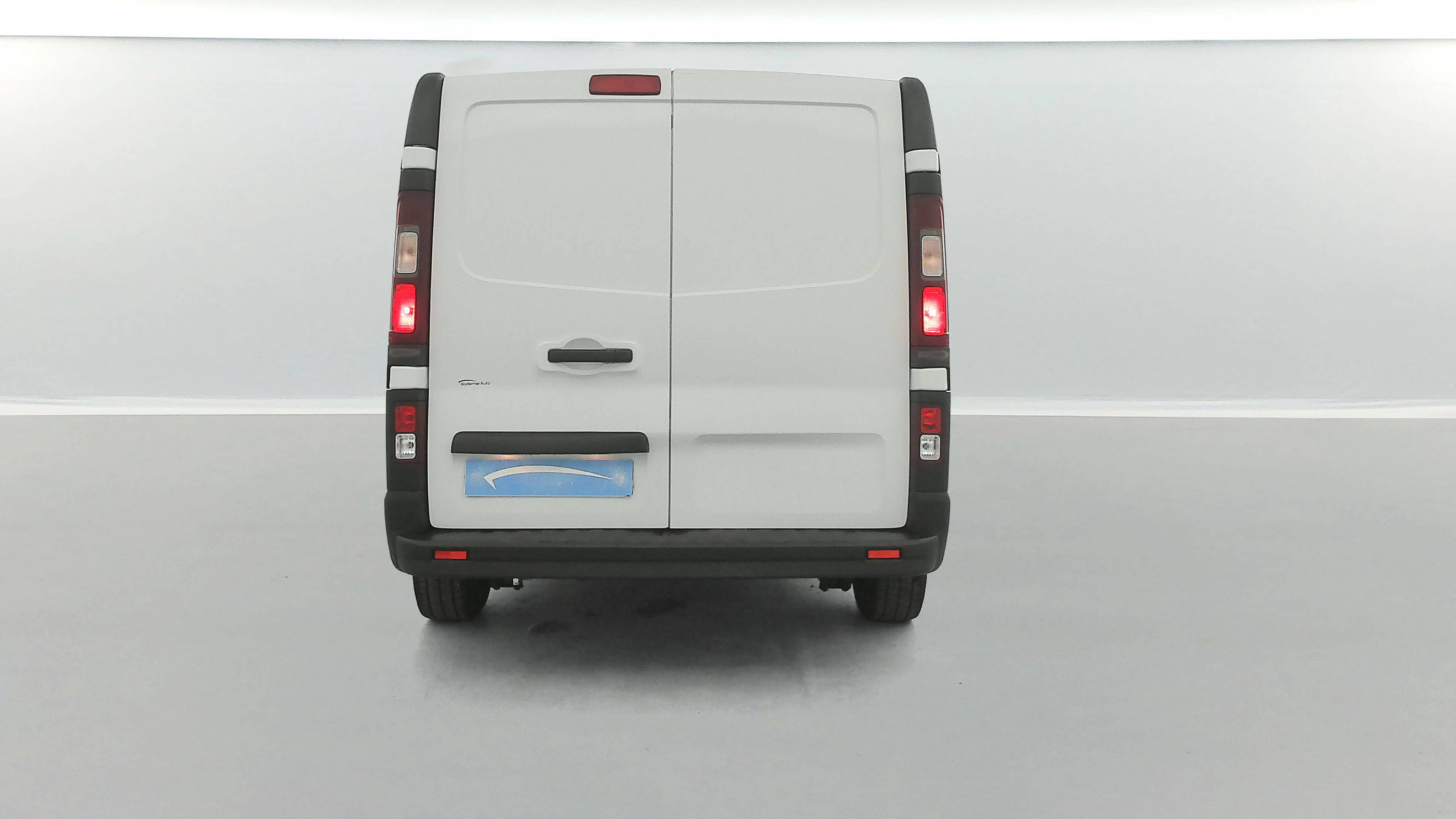 Vente en ligne Renault Trafic 3 Fourgon TRAFIC FGN L2H1 3000 KG BLUE DCI 130 au prix de 23 490 €