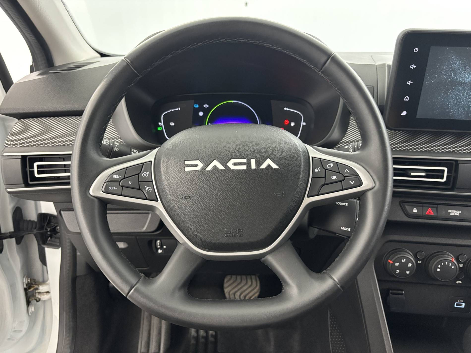 Vente en ligne Dacia Jogger  Hybrid 140 5 places au prix de 20 990 €