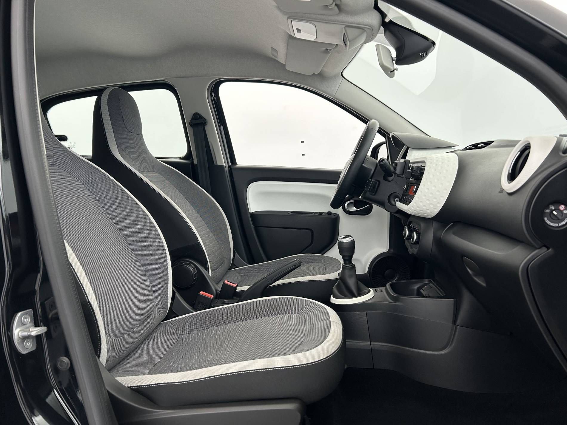 Vente en ligne Renault Twingo 3  SCe 65 - 21 au prix de 9 990 €