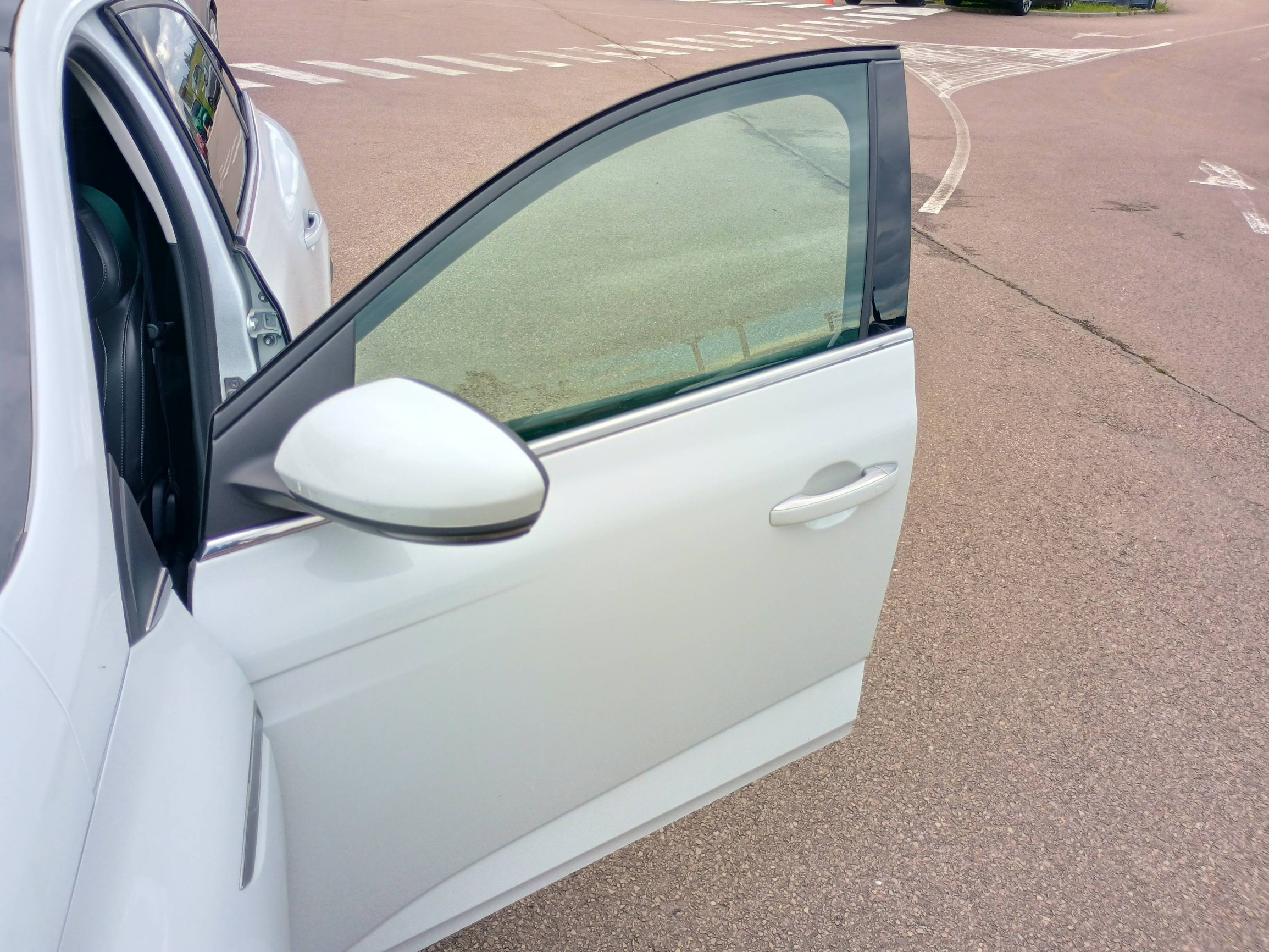 Vente en ligne Renault Megane 4  TCe 140 EDC au prix de 20 991 €