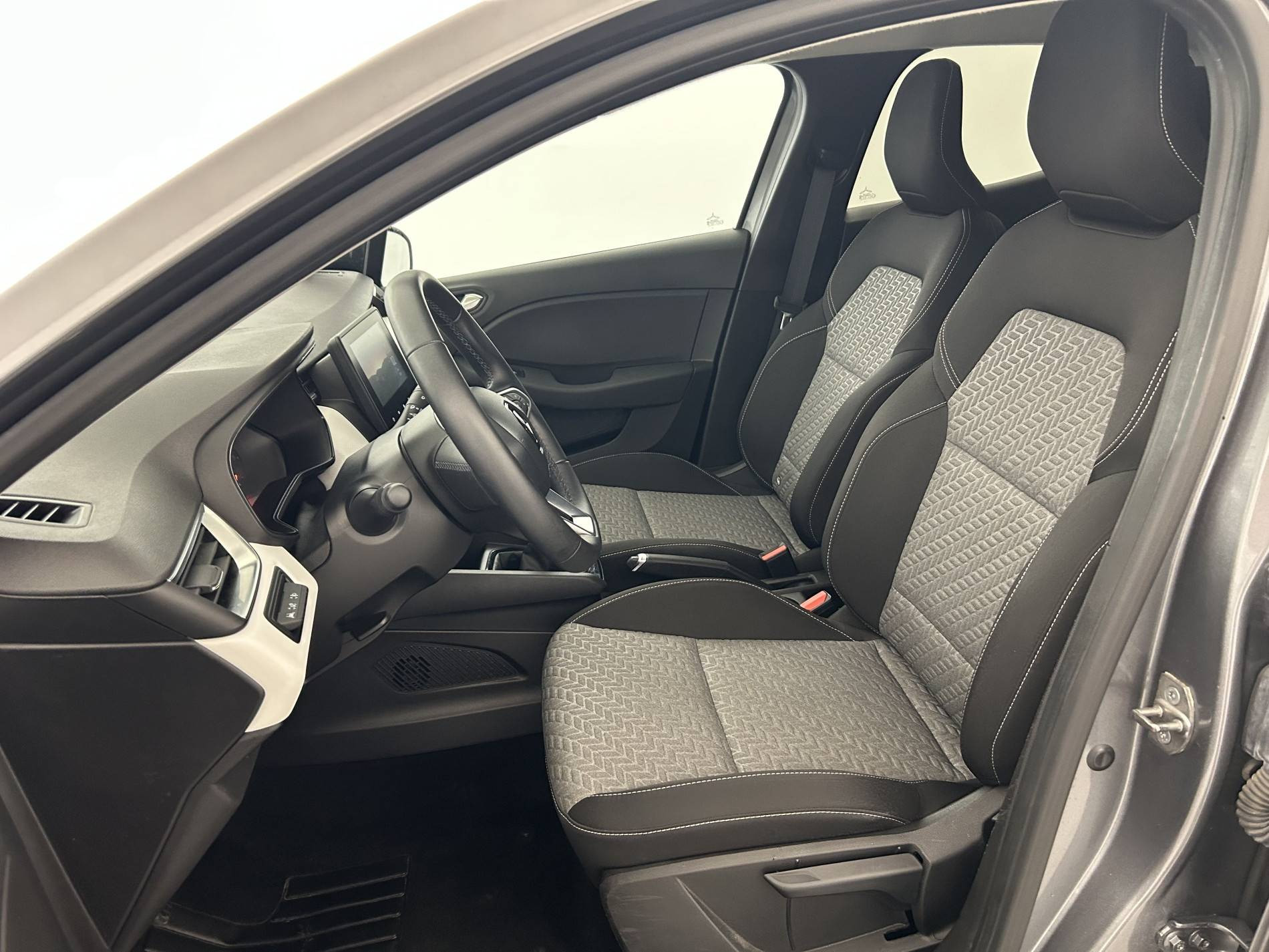 Vente en ligne Renault Clio 5 Clio TCe 90 au prix de 14 290 €