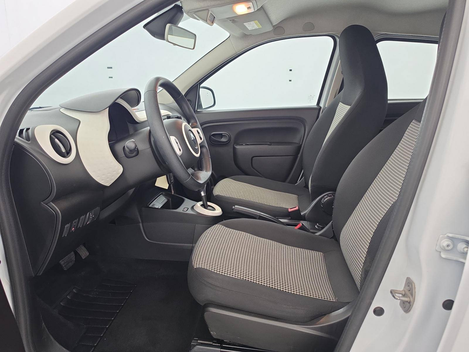 Vente en ligne Renault Twingo Electrique Twingo III E-Tech au prix de 11 390 €