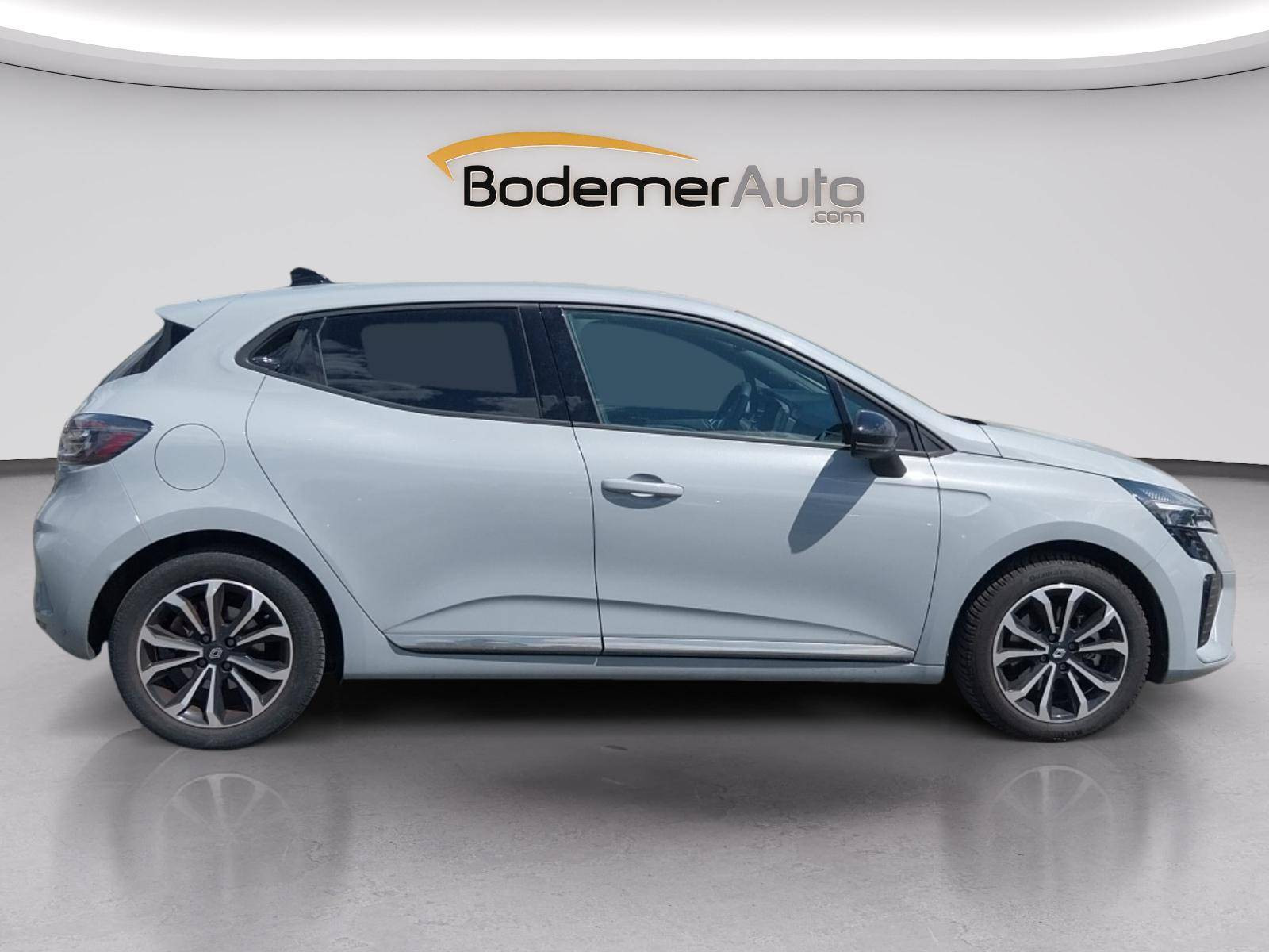 Vente en ligne Renault Clio 5 Clio E-Tech full hybrid 145 au prix de 18 390 €