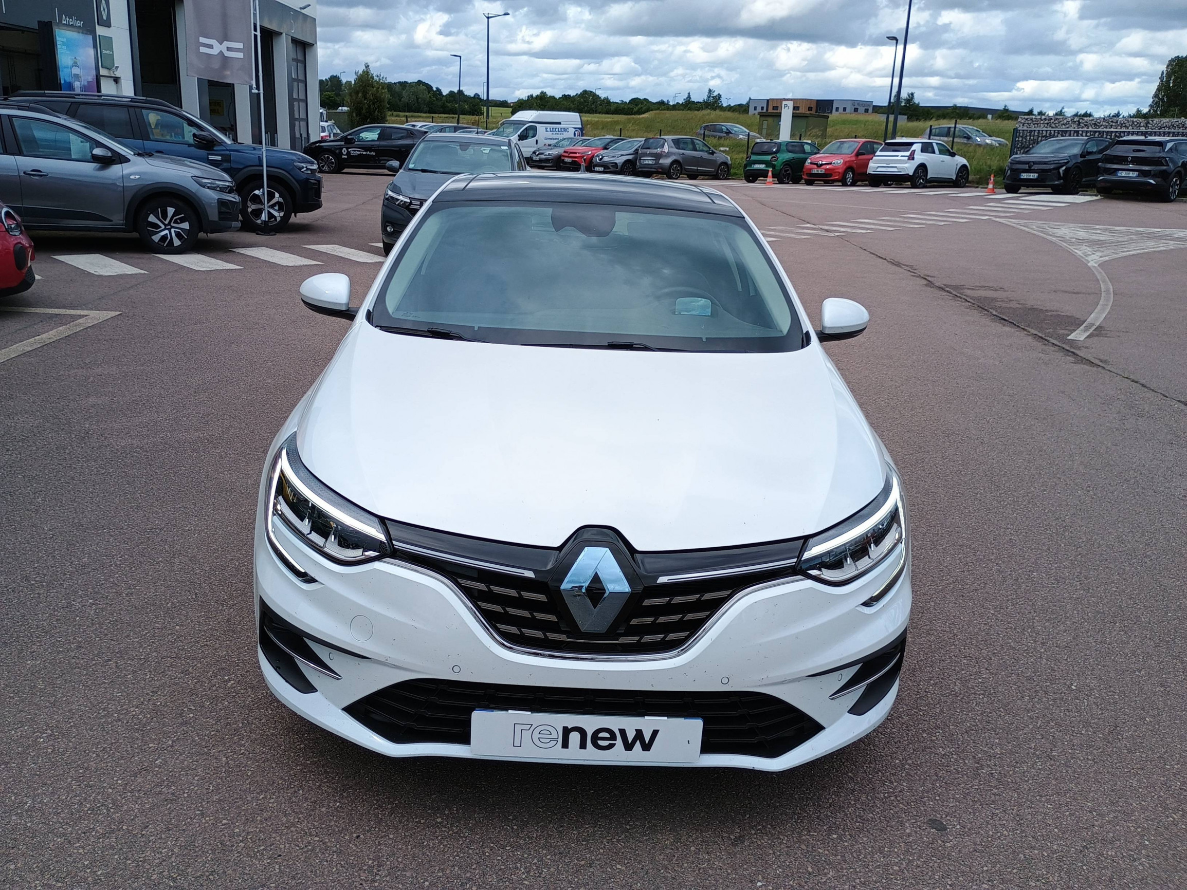 Vente en ligne Renault Megane 4  TCe 140 EDC au prix de 20 991 €