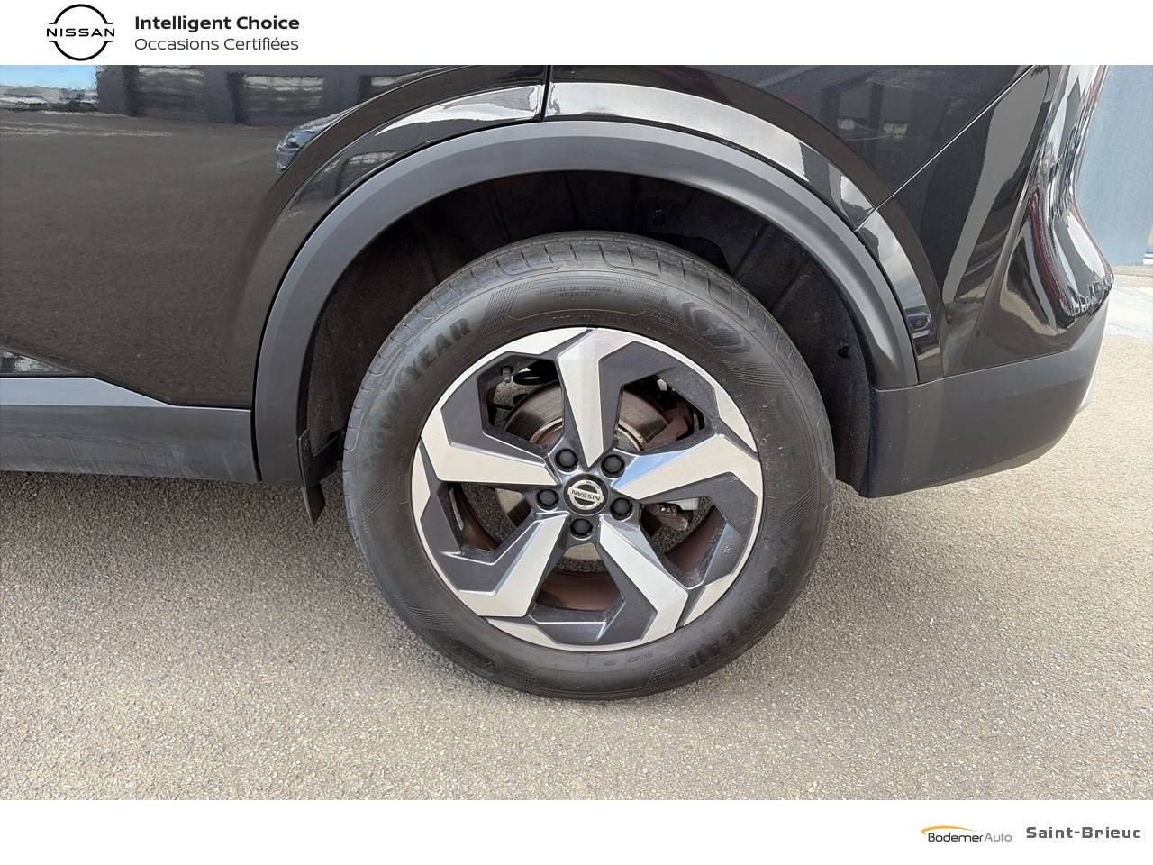 Vente en ligne Nissan Qashqai Qashqai 1.3 DIG-T 140 au prix de 20 990 €