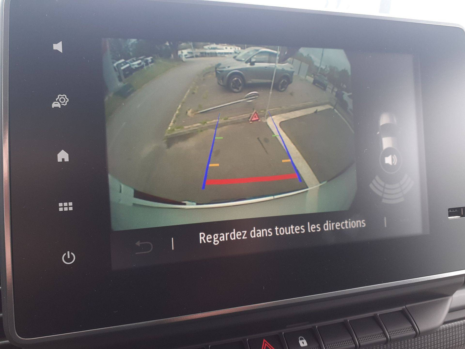 Vente en ligne Renault Trafic Van E-Tech TRAFIC E-TECH ELECTRIQUE FGN L1H1 3T AC22 au prix de 40 224 €