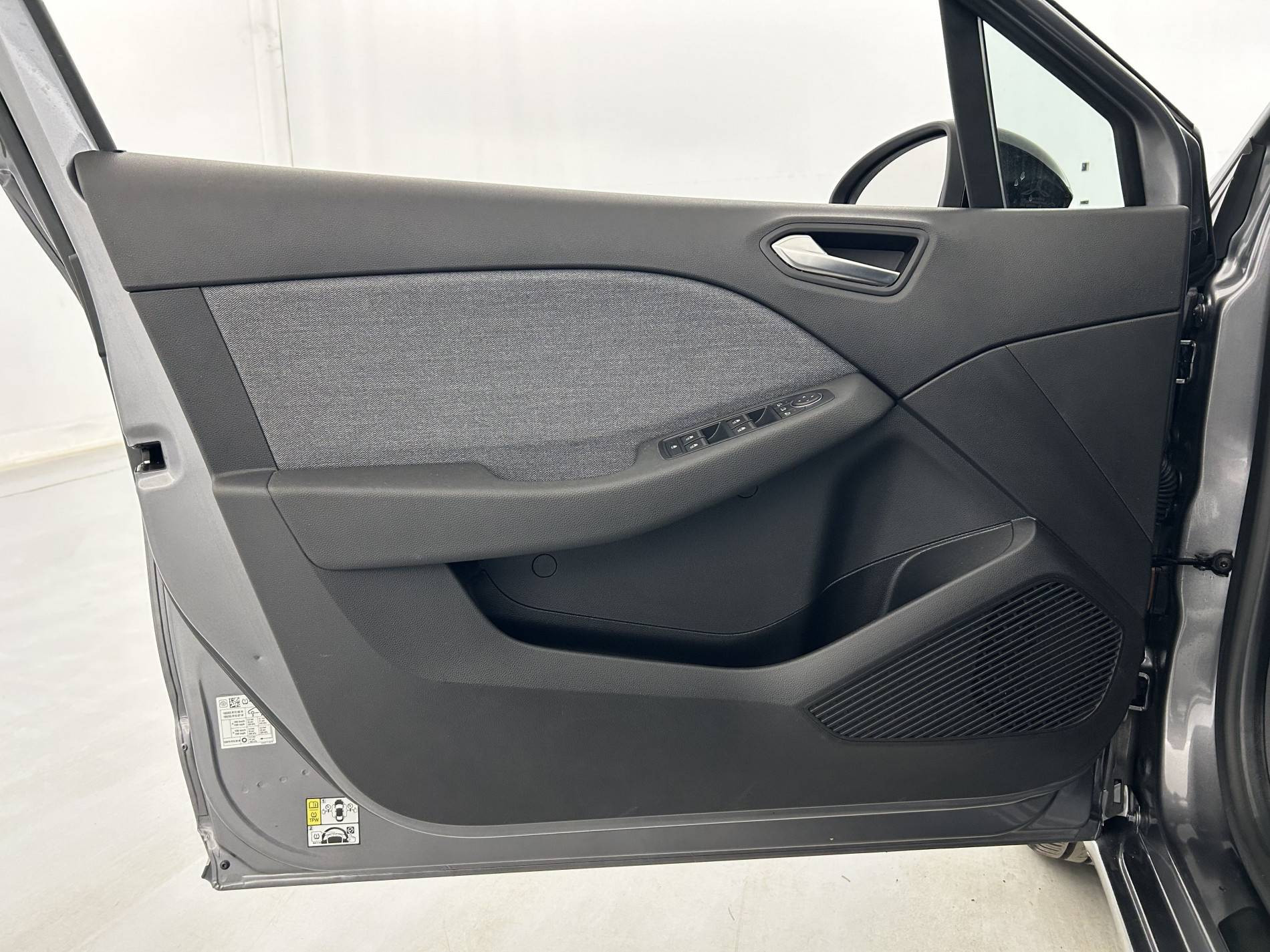 Vente en ligne Renault Clio 5 Clio E-Tech full hybrid 145 au prix de 19 290 €