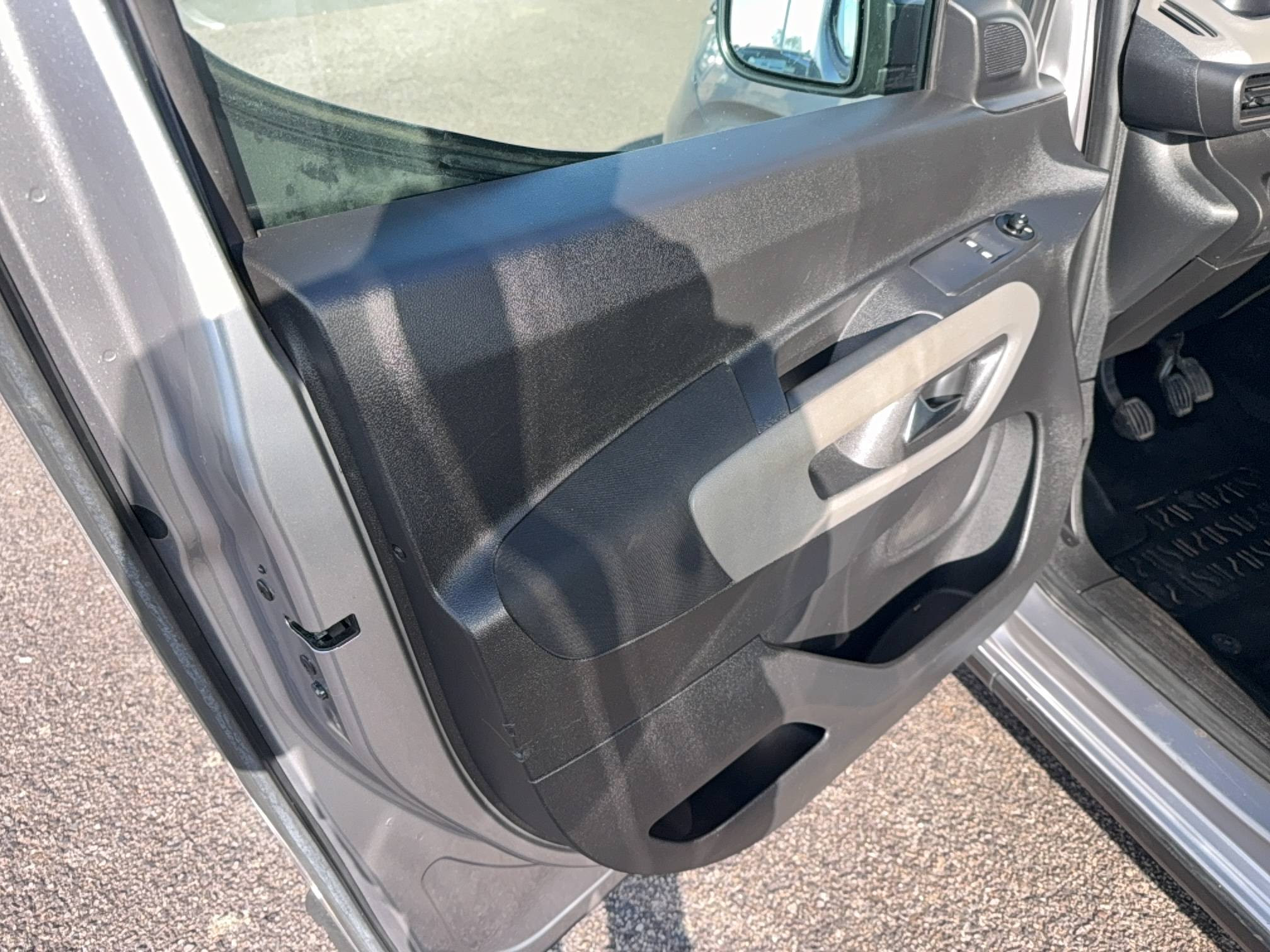 Vente en ligne Peugeot Rifter  Standard BlueHDi 100 BVM5 au prix de 15 490 €
