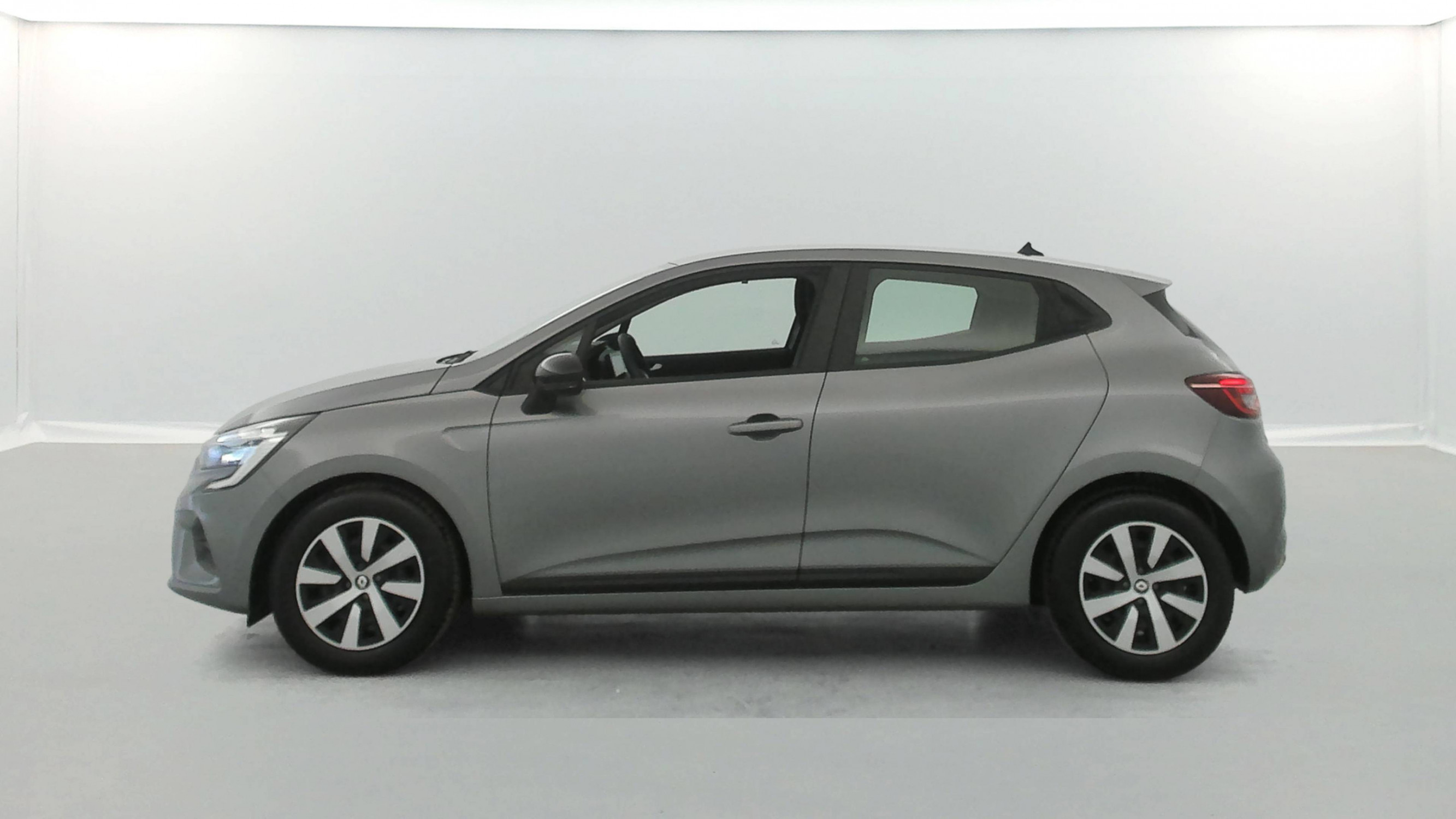 Vente en ligne Renault Clio 5 Clio TCe 90 au prix de 14 790 €