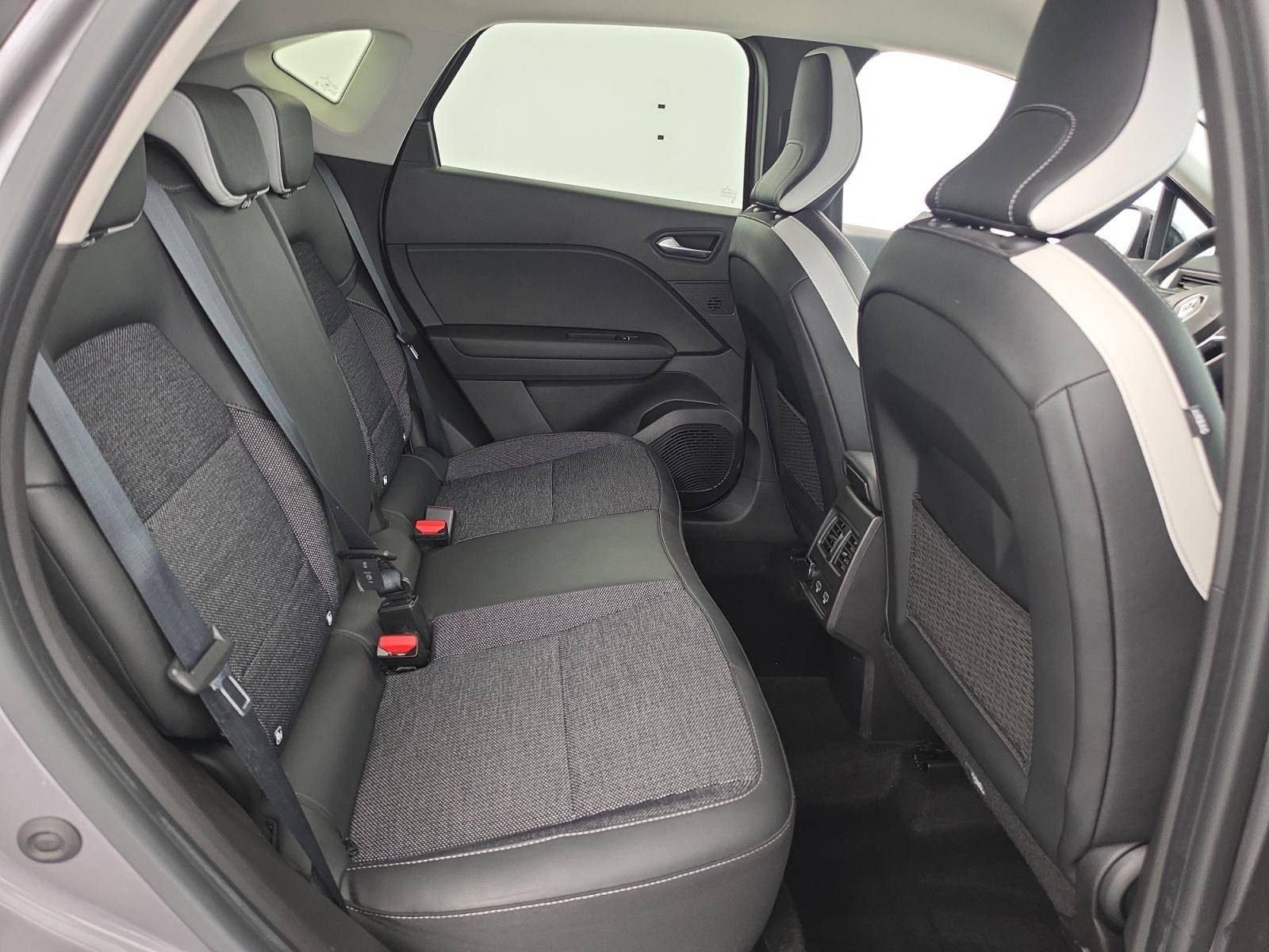 Vente en ligne Renault Captur  mild hybrid 140 au prix de 19 200 €