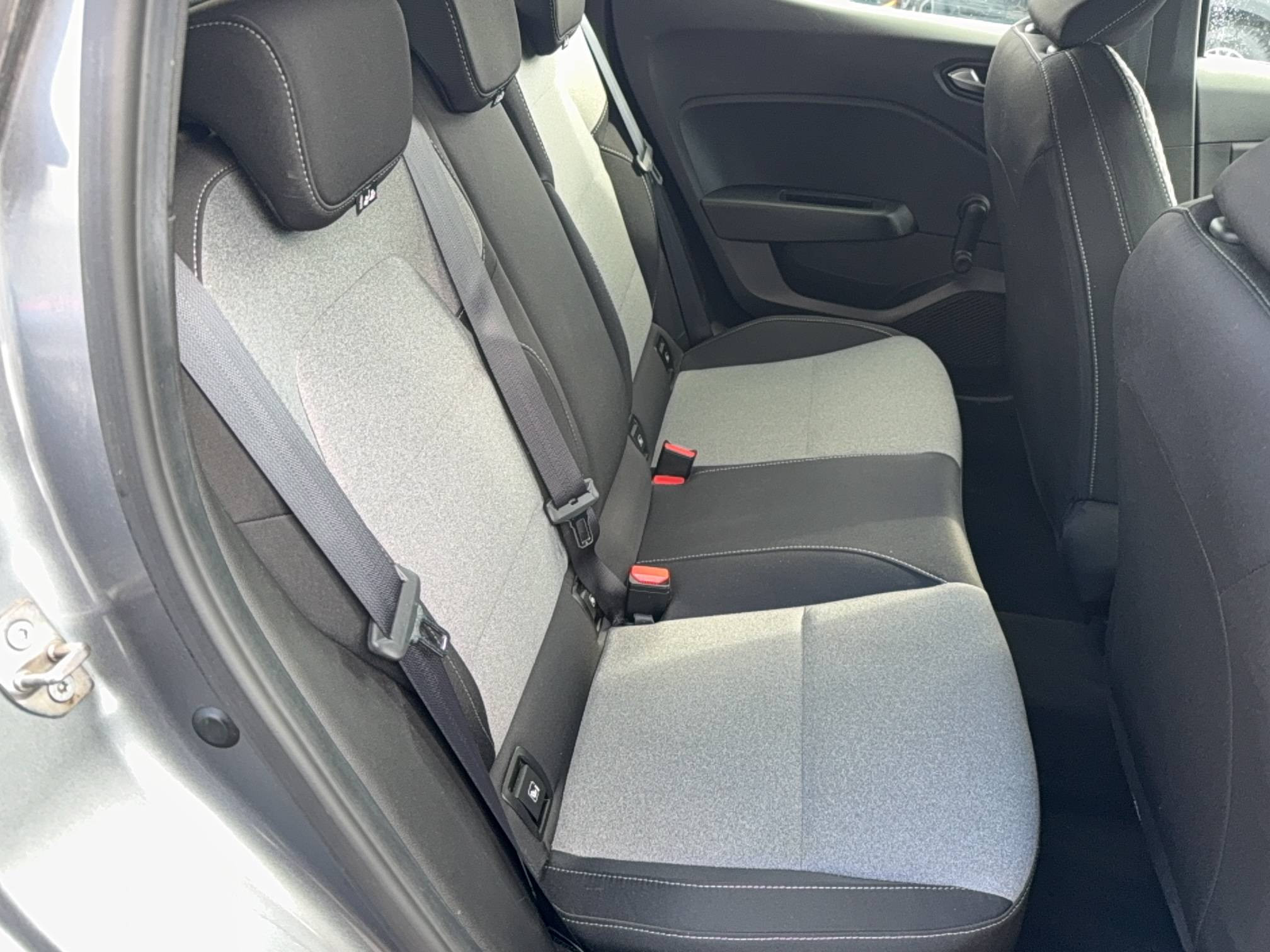 Vente en ligne Renault Clio 5 Clio dCi 100 au prix de 13 990 €