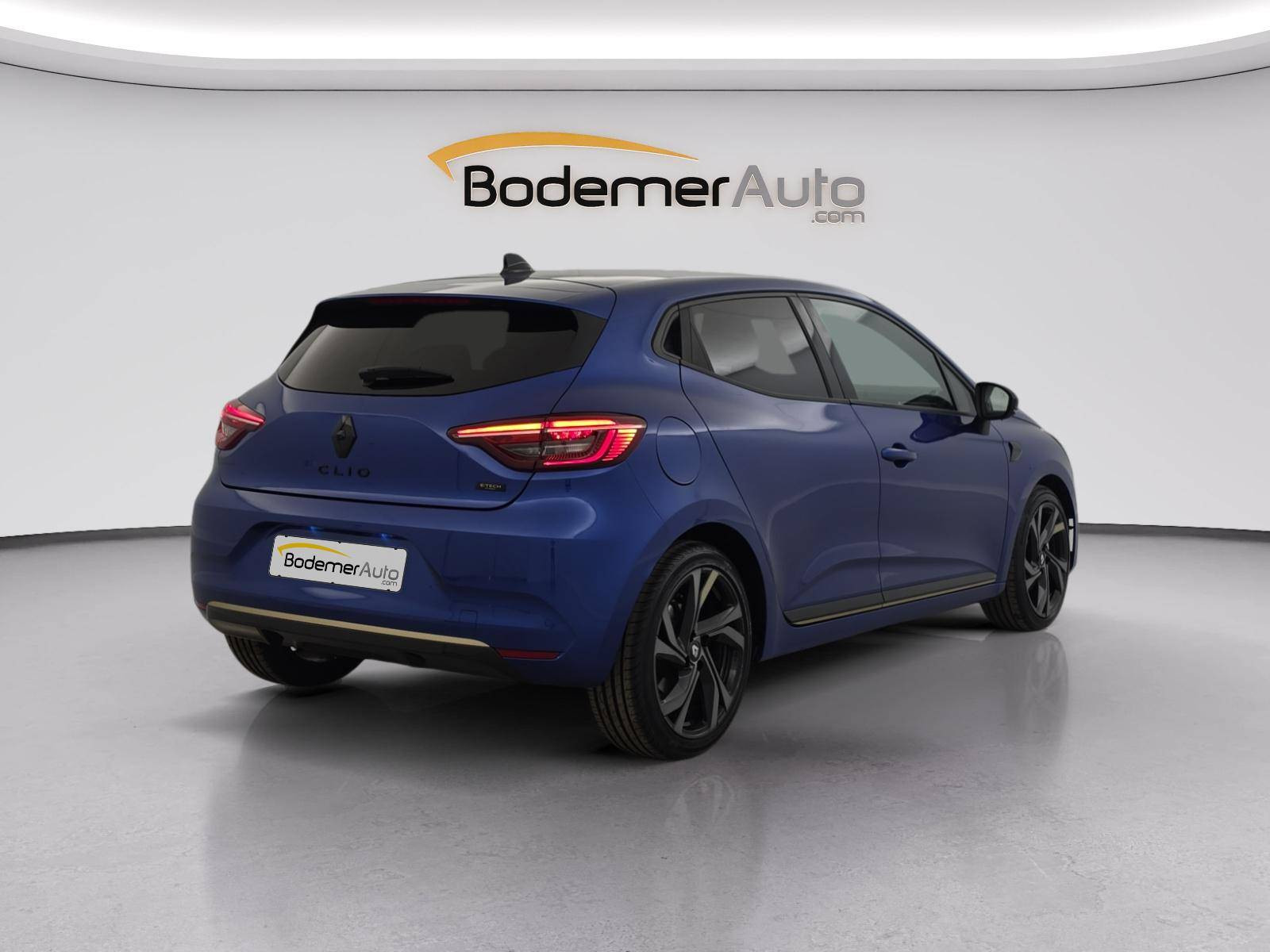 Vente en ligne Renault Clio 5 Clio E-Tech full hybrid 145 au prix de 17 890 €