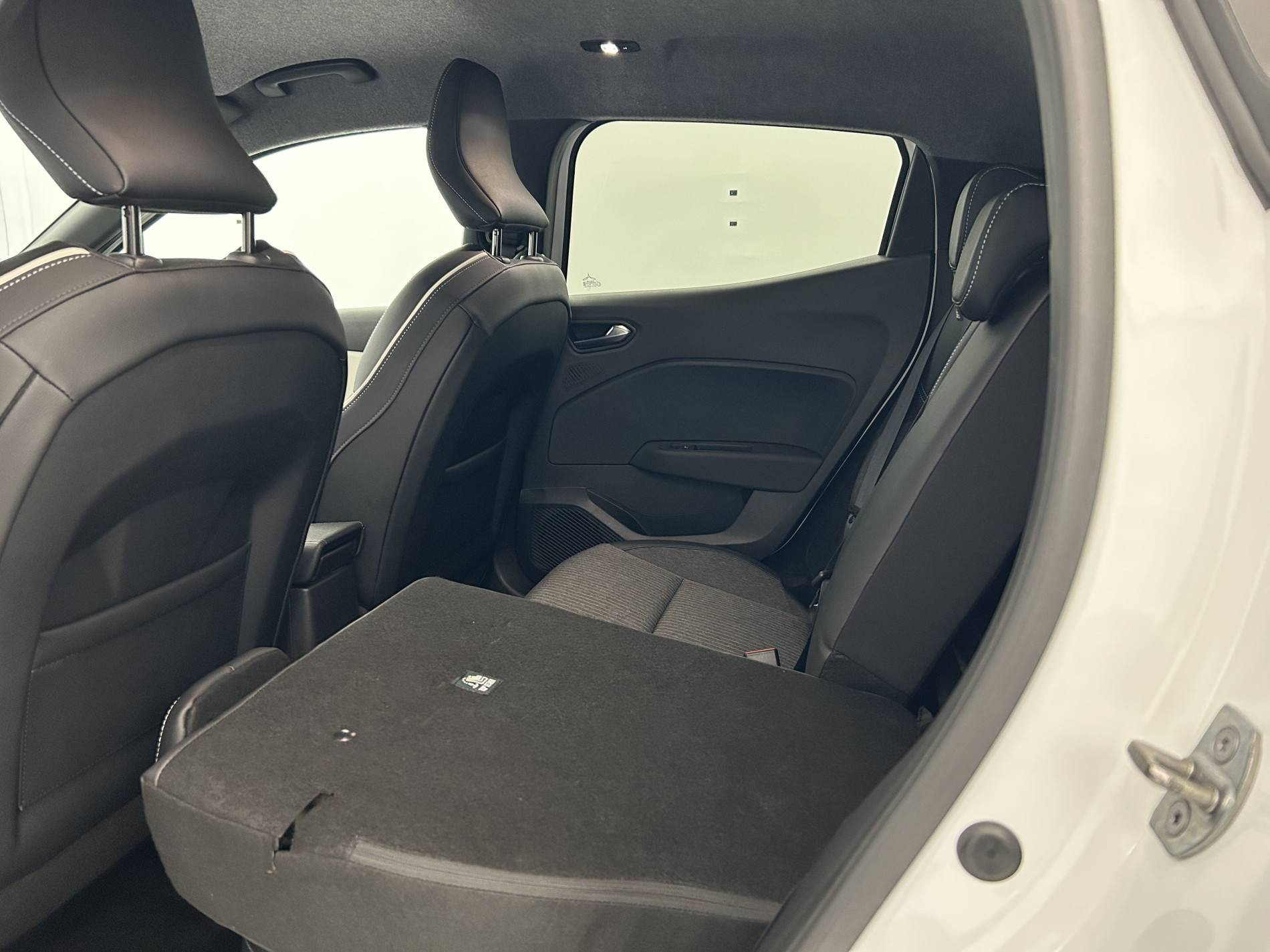 Vente en ligne Renault Clio 5 Clio TCe 90 au prix de 15 490 €