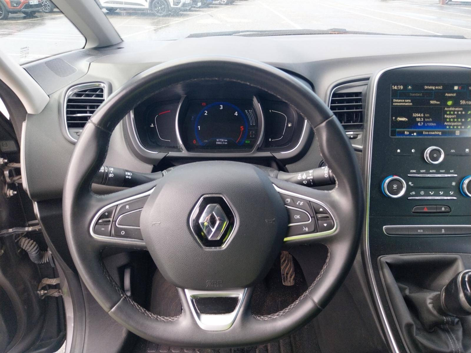 Vente en ligne Renault Scenic 4 Scenic Blue dCi 120 au prix de 14 990 €