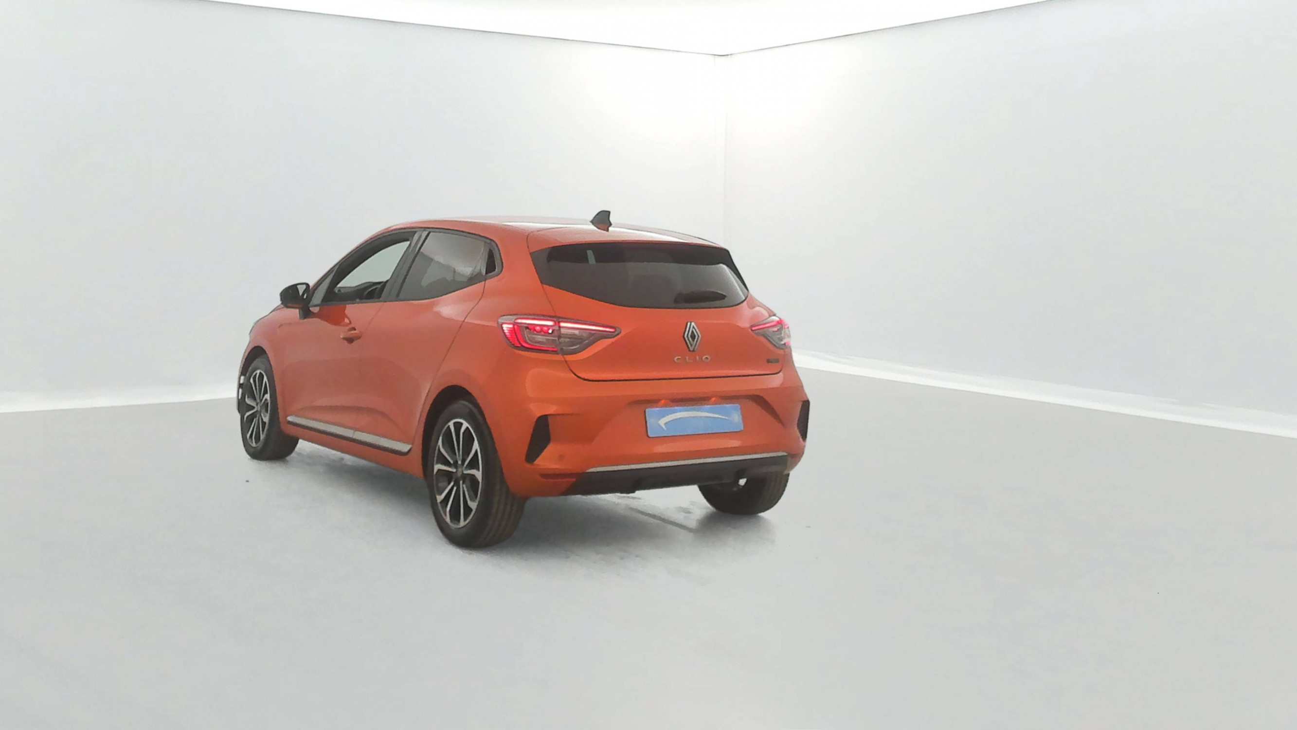 Vente en ligne Renault Clio 5 Clio E-Tech full hybrid 145 au prix de 18 990 €