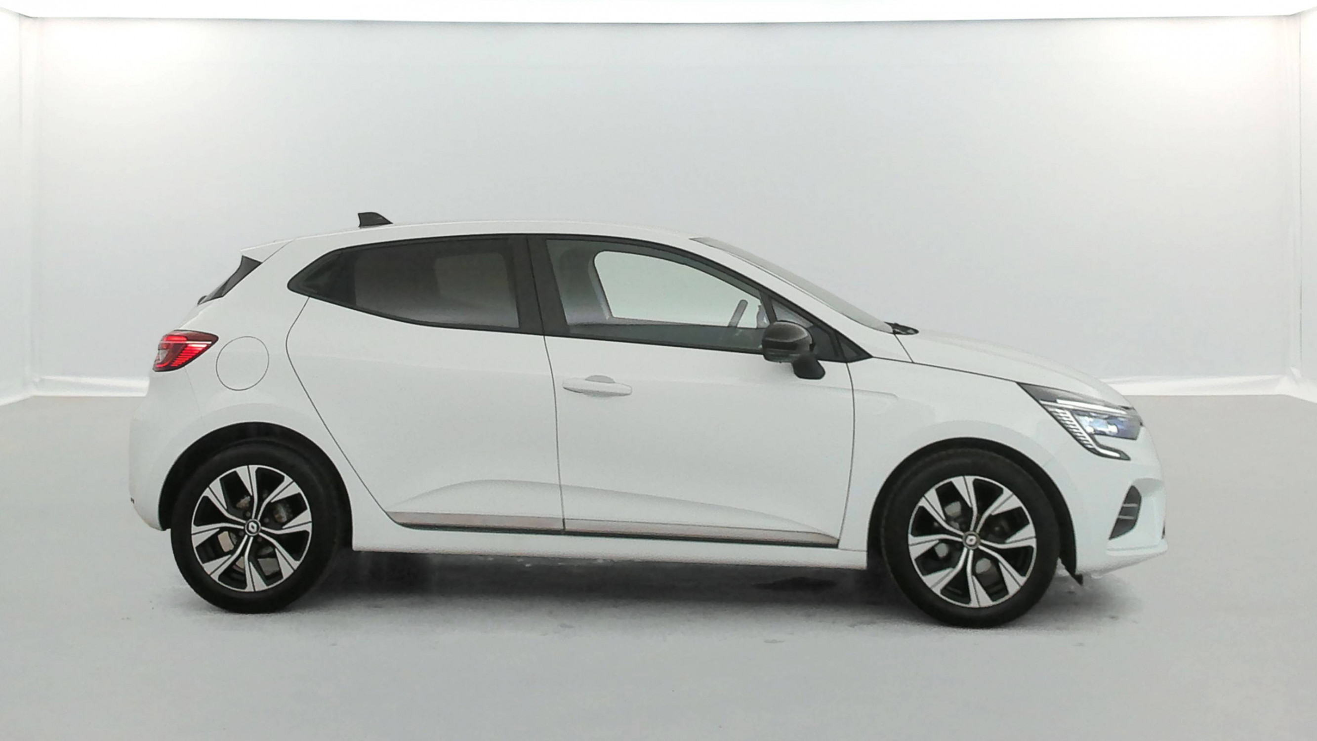 Vente en ligne Renault Clio 5 Clio SCe 65 au prix de 13 490 €