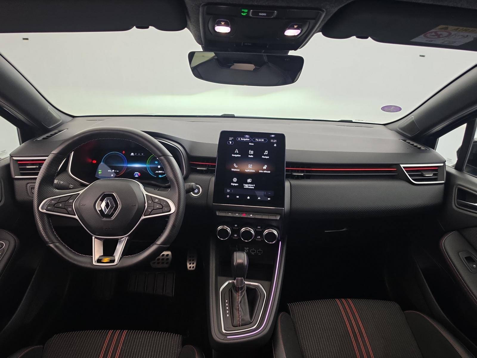 Vente en ligne Renault Clio 5 Clio E-Tech hybride 145 au prix de 19 490 €