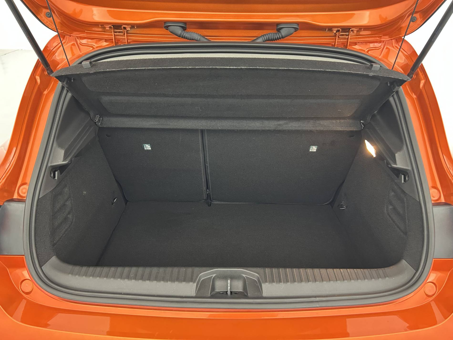 Vente en ligne Renault Clio 5 Clio E-Tech full hybrid 145 au prix de 17 390 €
