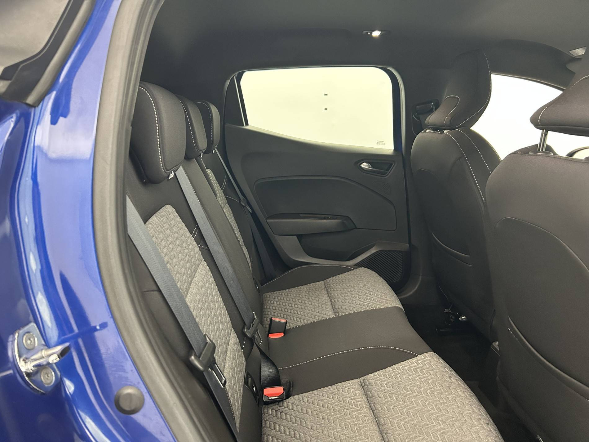 Vente en ligne Renault Clio 5 Clio TCe 90 - 21N au prix de 14 290 €