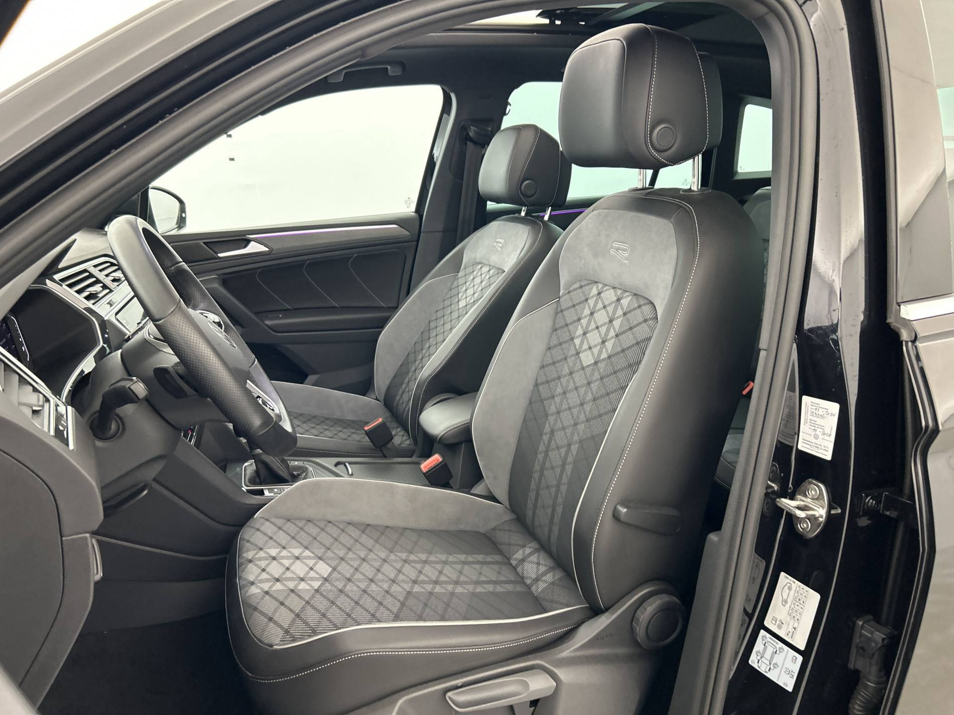 Vente en ligne Volkswagen Tiguan  1.4 eHybrid 245ch DSG6 au prix de 35 990 €