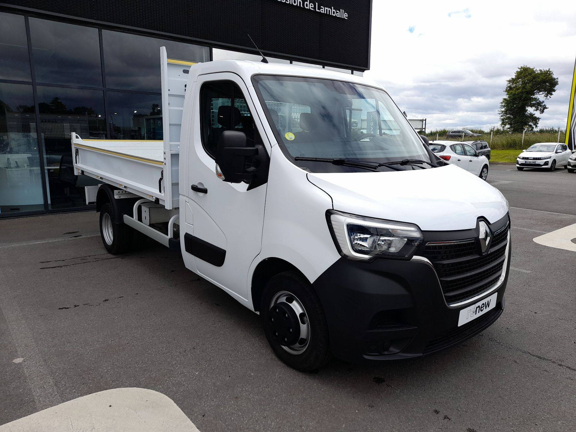 Vente en ligne Renault Master 3 Châssis Cabine MASTER CC PROP RJ3500 L2 PAFC BLUE DCI 130 EURO VI au prix de 33 990 €