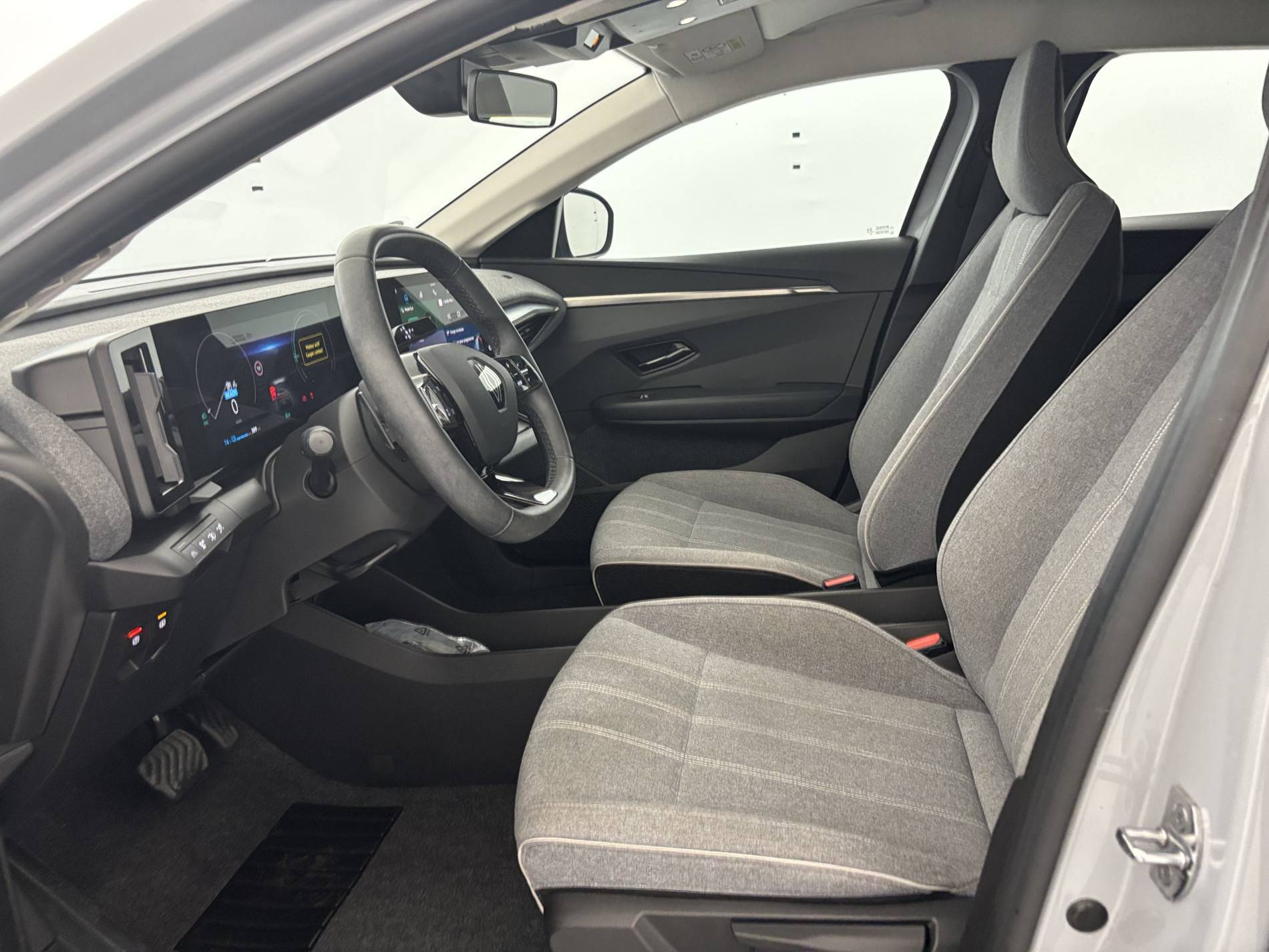 Vente en ligne Renault Megane E-Tech  EV60 220 ch super charge au prix de 24 990 €