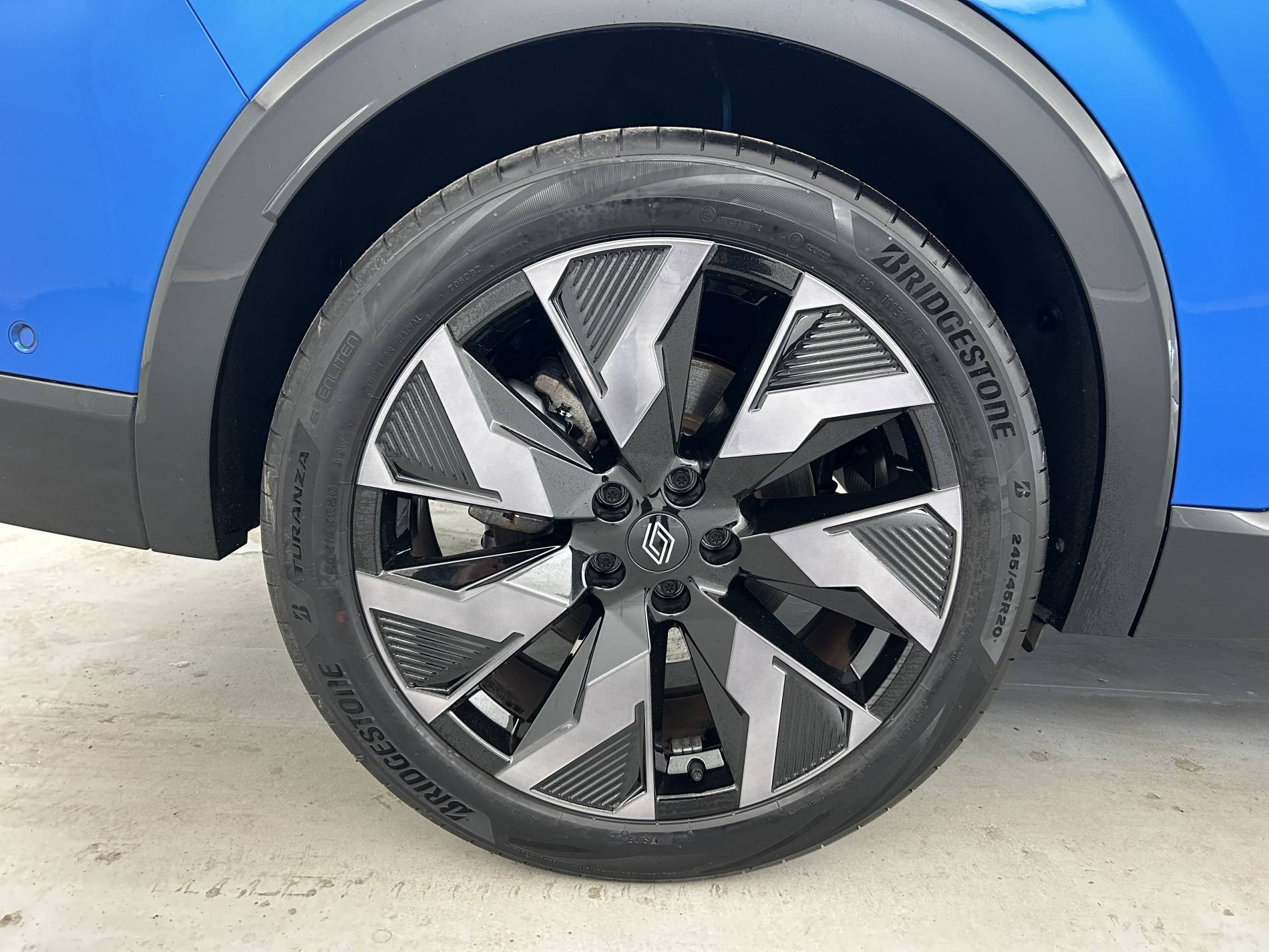 Vente en ligne Renault Rafale  E-Tech full hybrid 200 ch au prix de 41 480 €