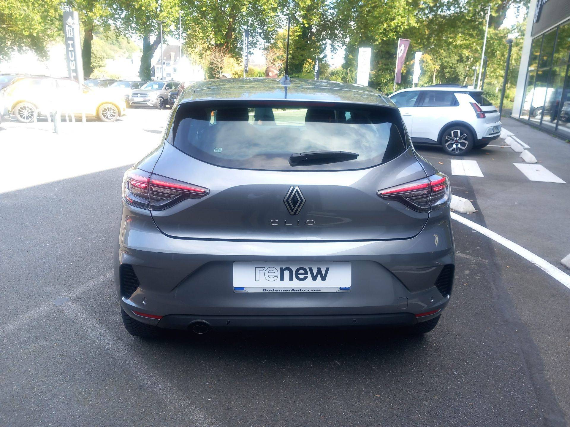 Vente en ligne Renault Clio 5 Clio TCe 90 ch GSR2 au prix de 18 990 €